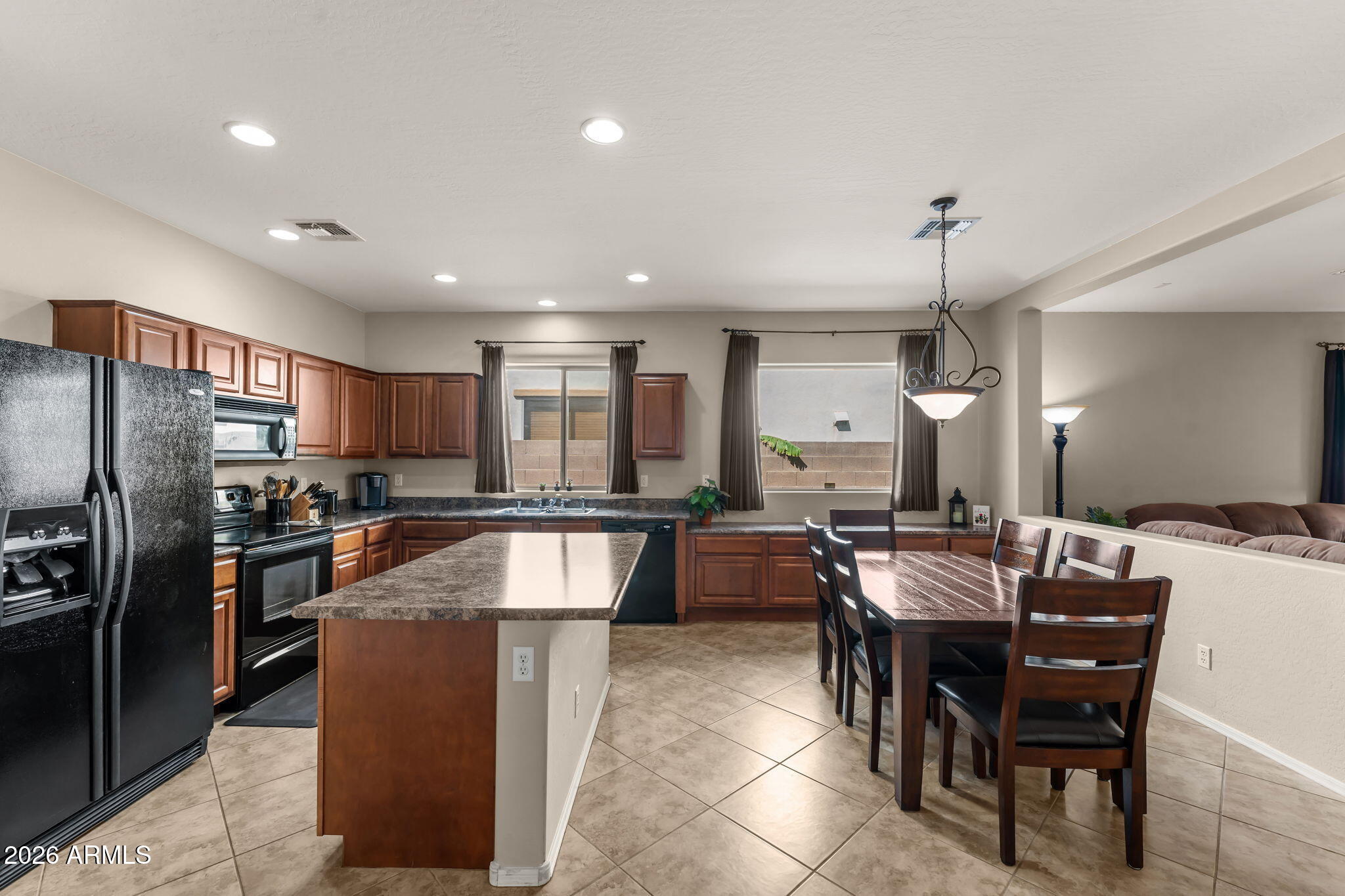 17632 W ACAPULCO Lane