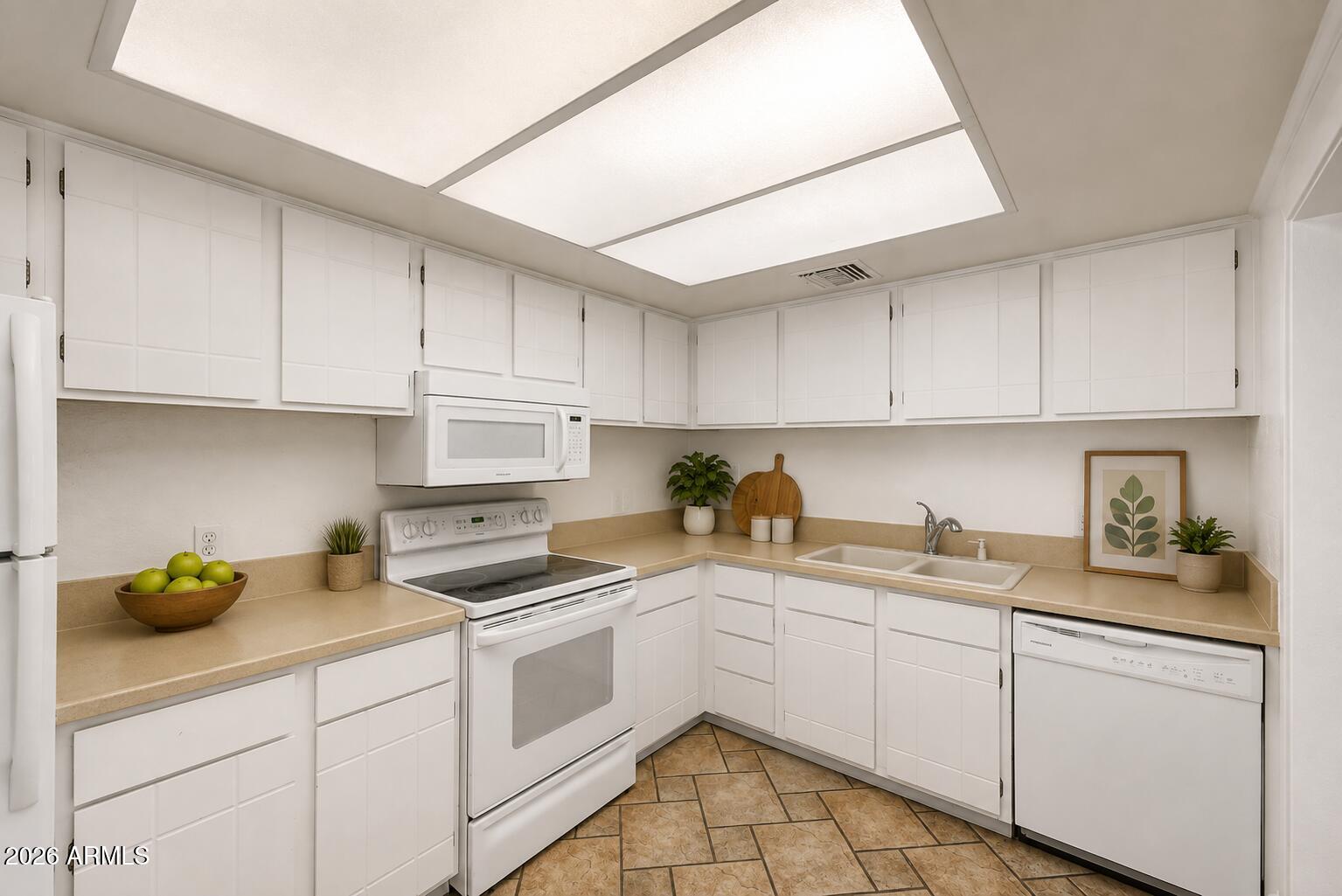 4201 E Camelback Road 79