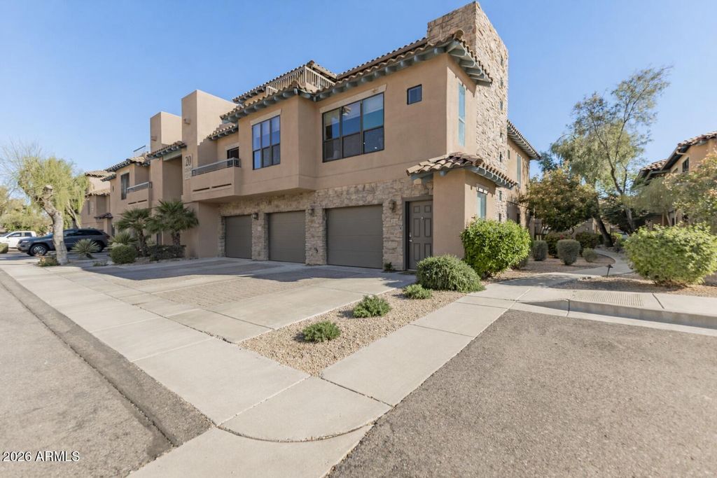 Photo of 20660 N 40th Street #2124, Phoenix, AZ 85050 (MLS # 6975986)