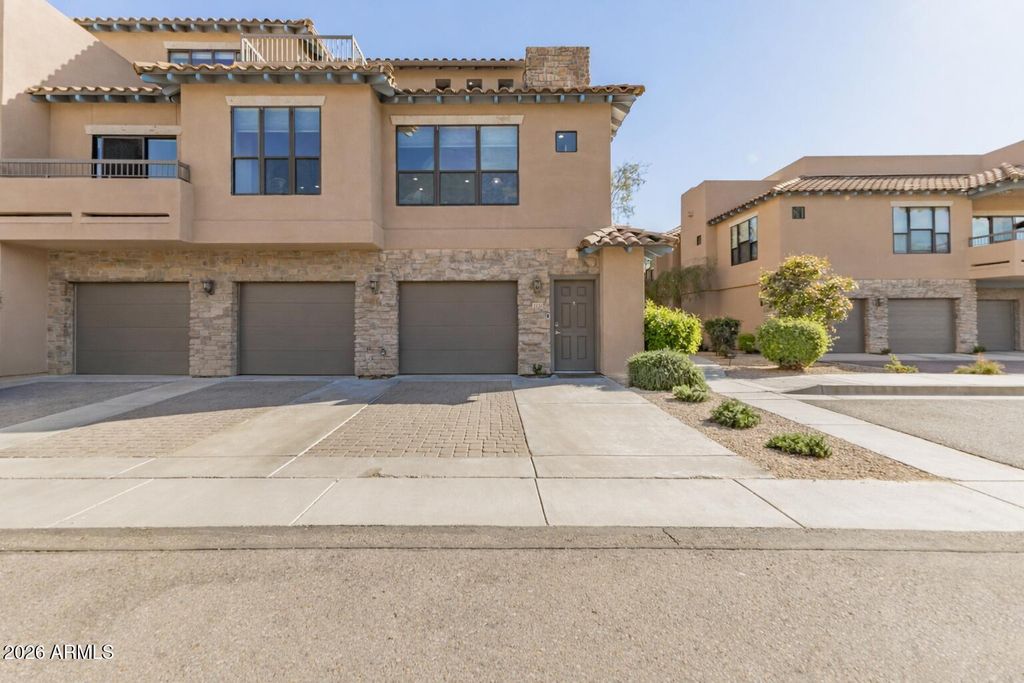 Photo of 20660 N 40th Street #2124, Phoenix, AZ 85050 (MLS # 6975986)