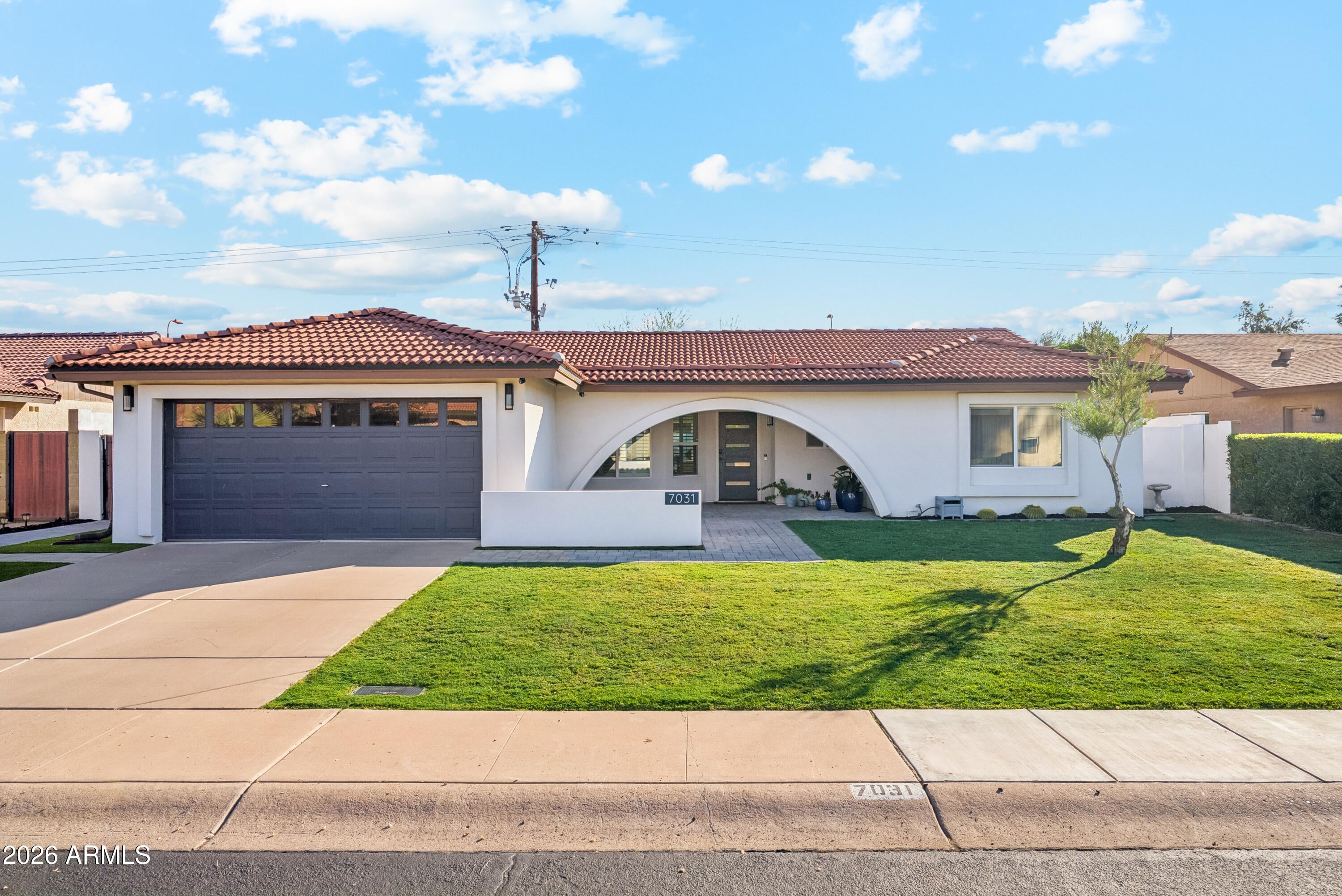 7031 N Via De La Siesta --