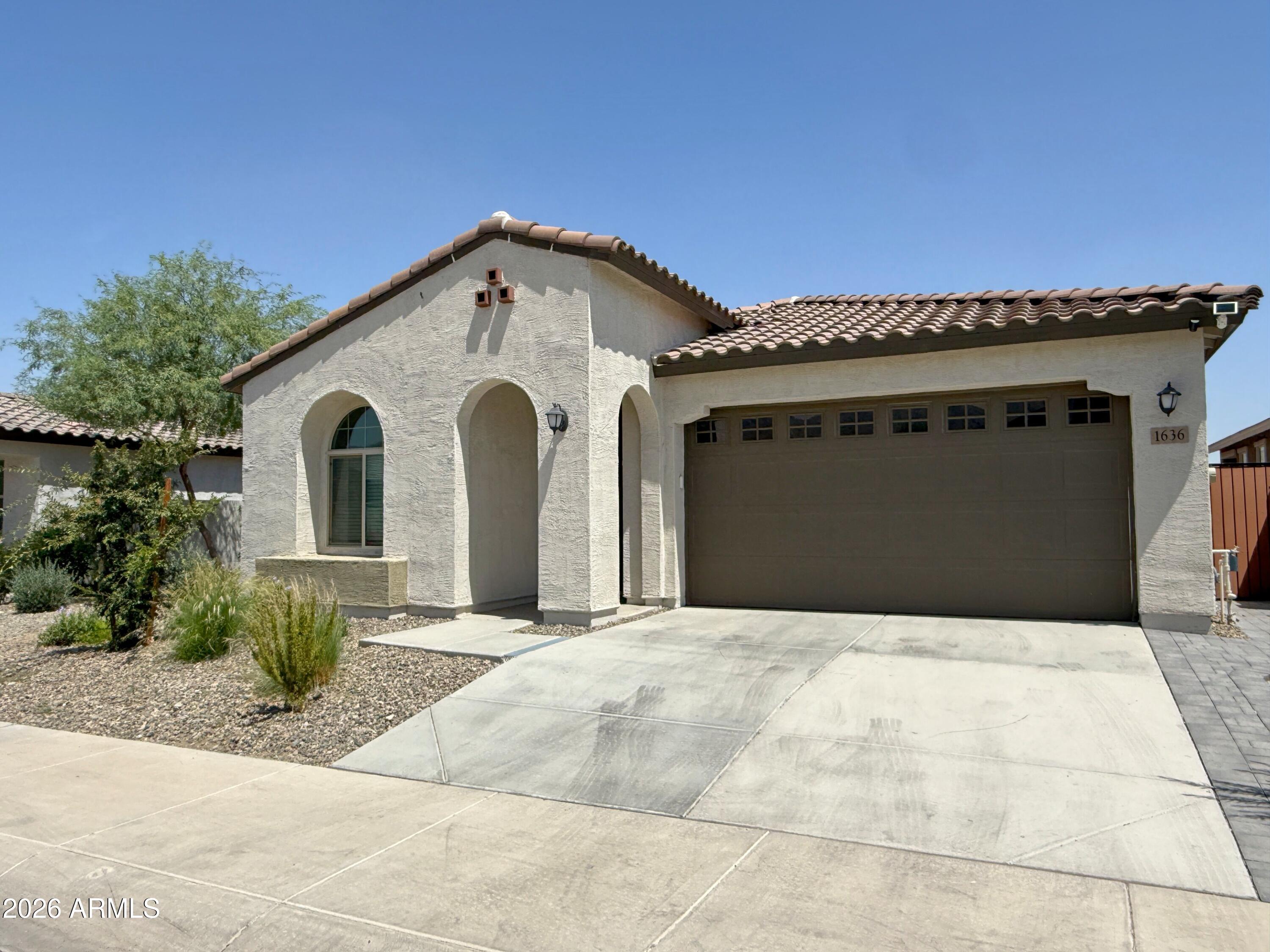 1636 W Estes Way