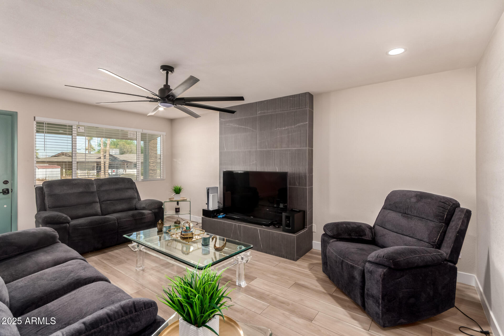 6501 E CYPRESS Street