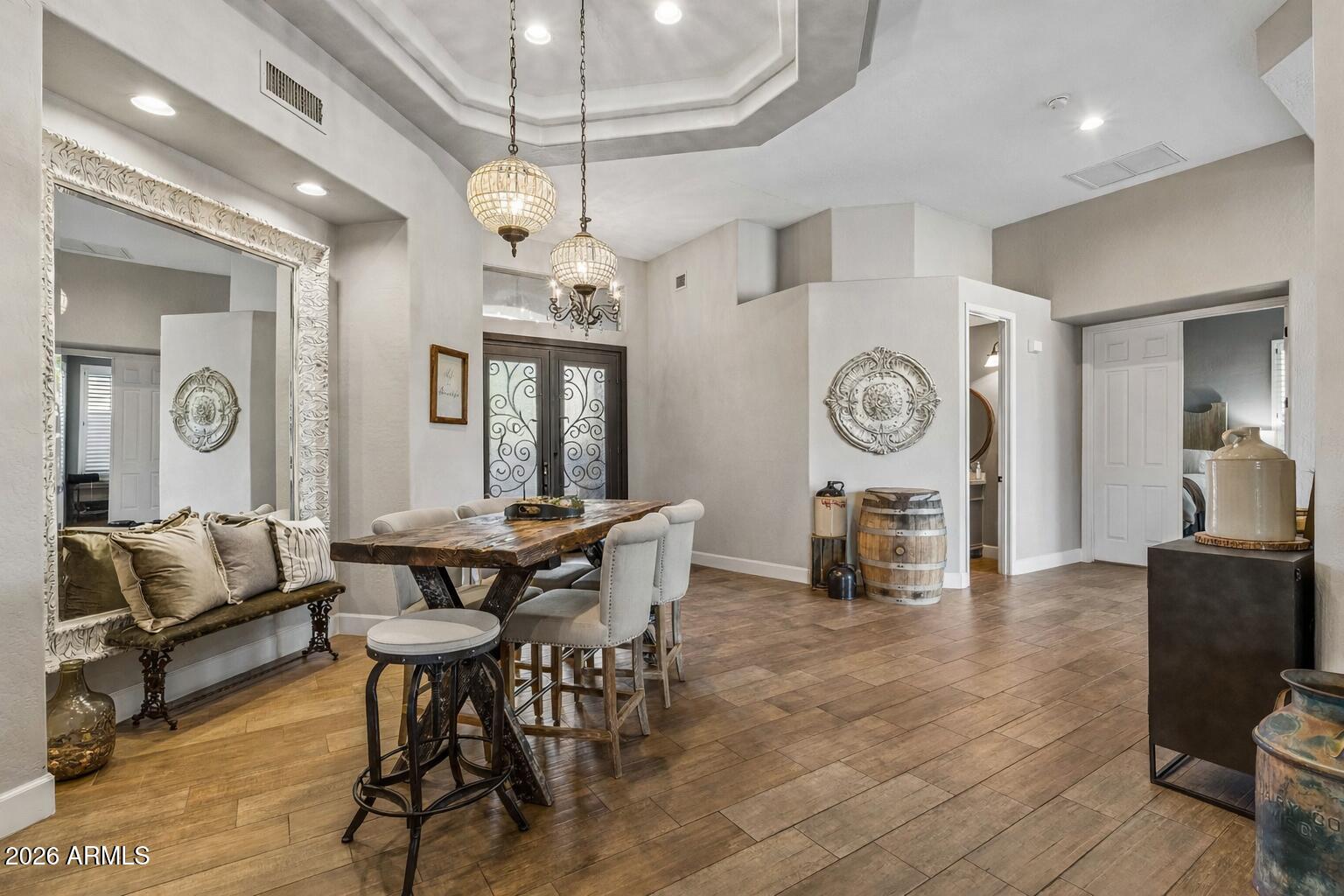 433 W DESERT FLOWER Lane