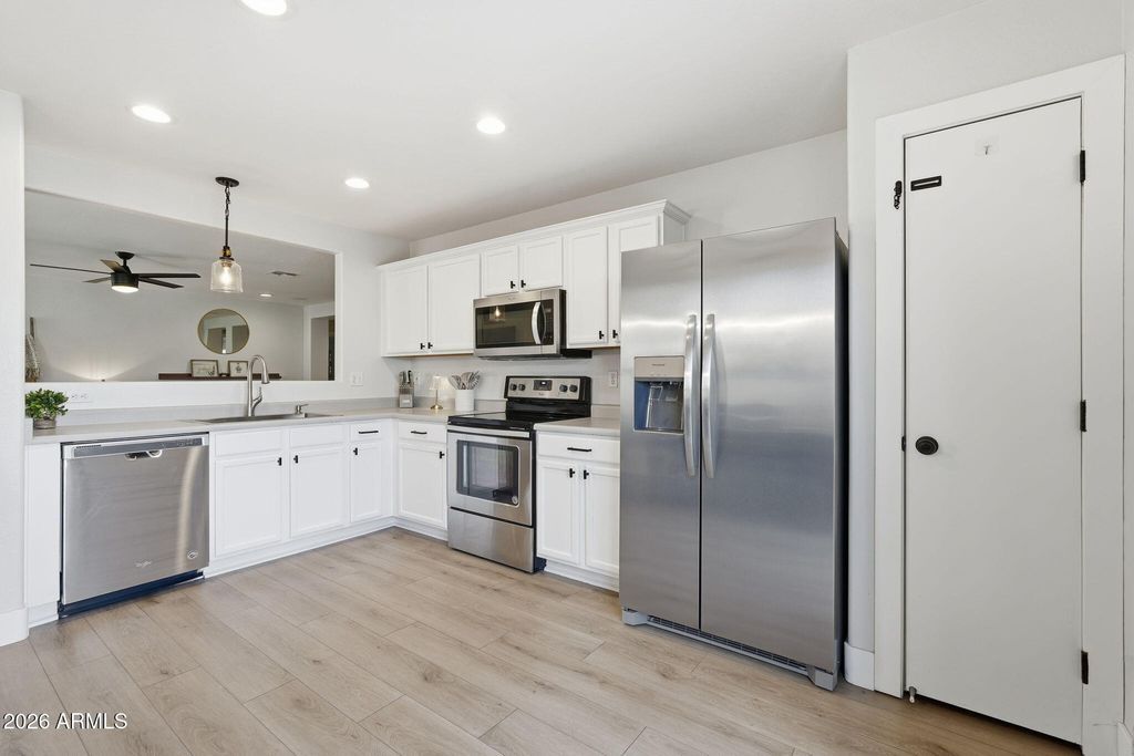 Photo of 8550 E Lakeview Avenue, Mesa, AZ 85209 (MLS # 6972765)