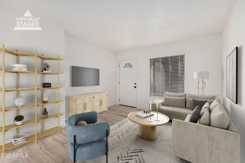 2437 E TRACY Lane 4 Phoenix AZ 85032