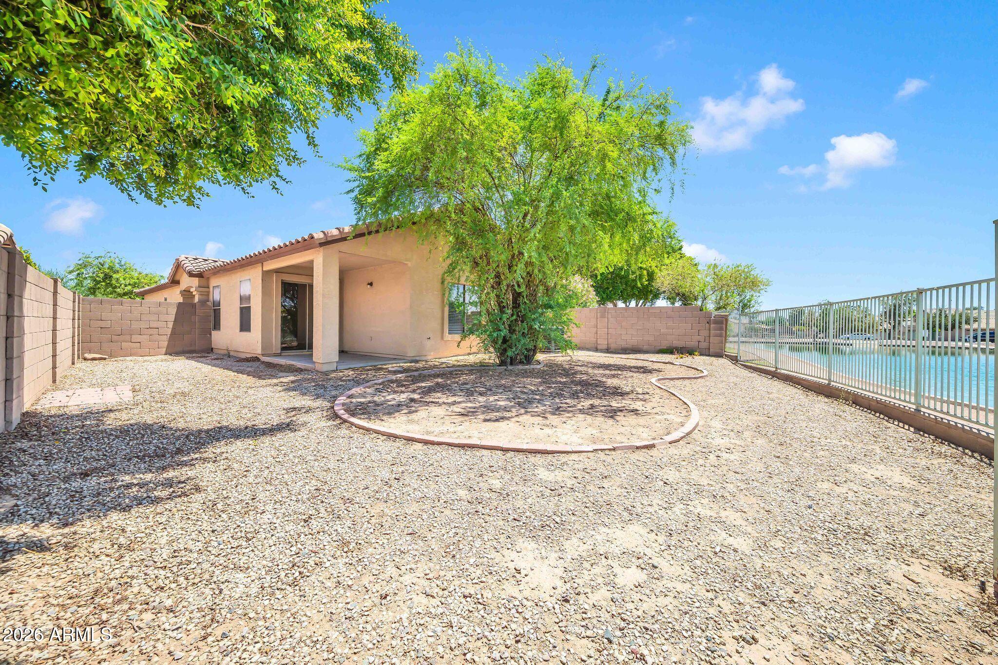 11017 W WILSHIRE Drive