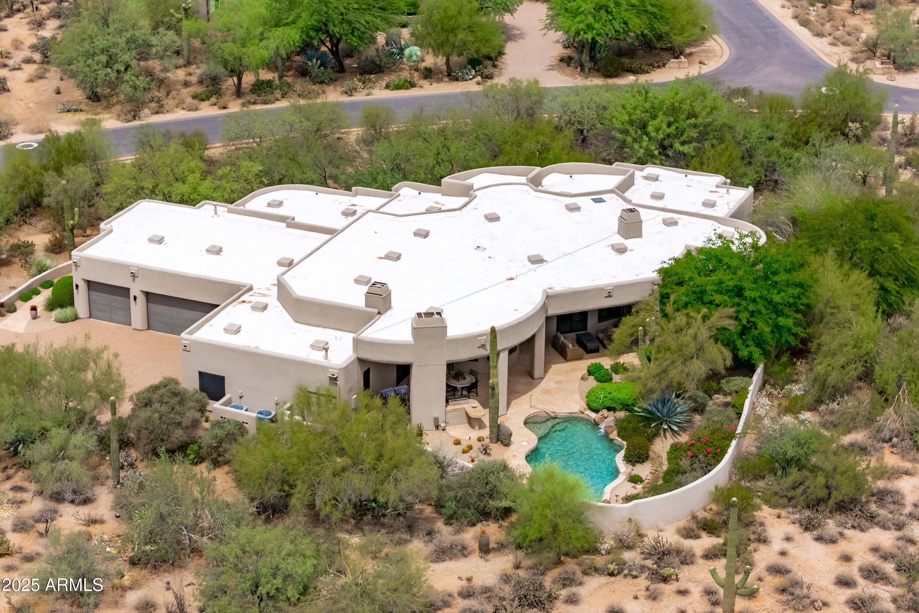 8300 E DIXILETA Drive 304