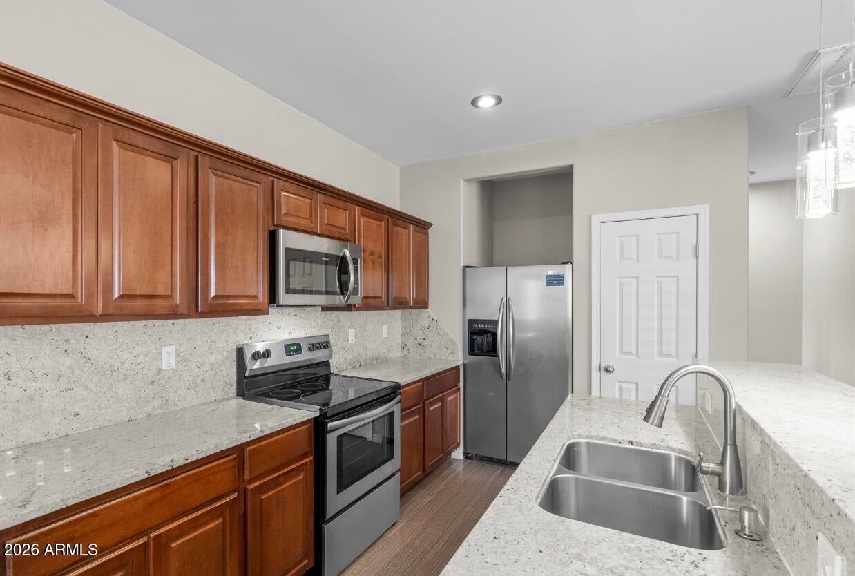 13139 W TUCKEY Lane