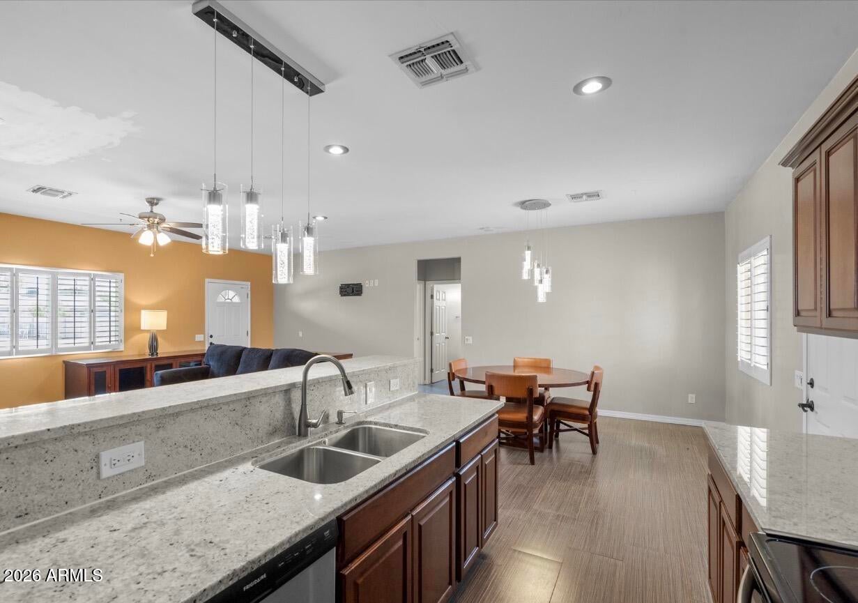13139 W TUCKEY Lane
