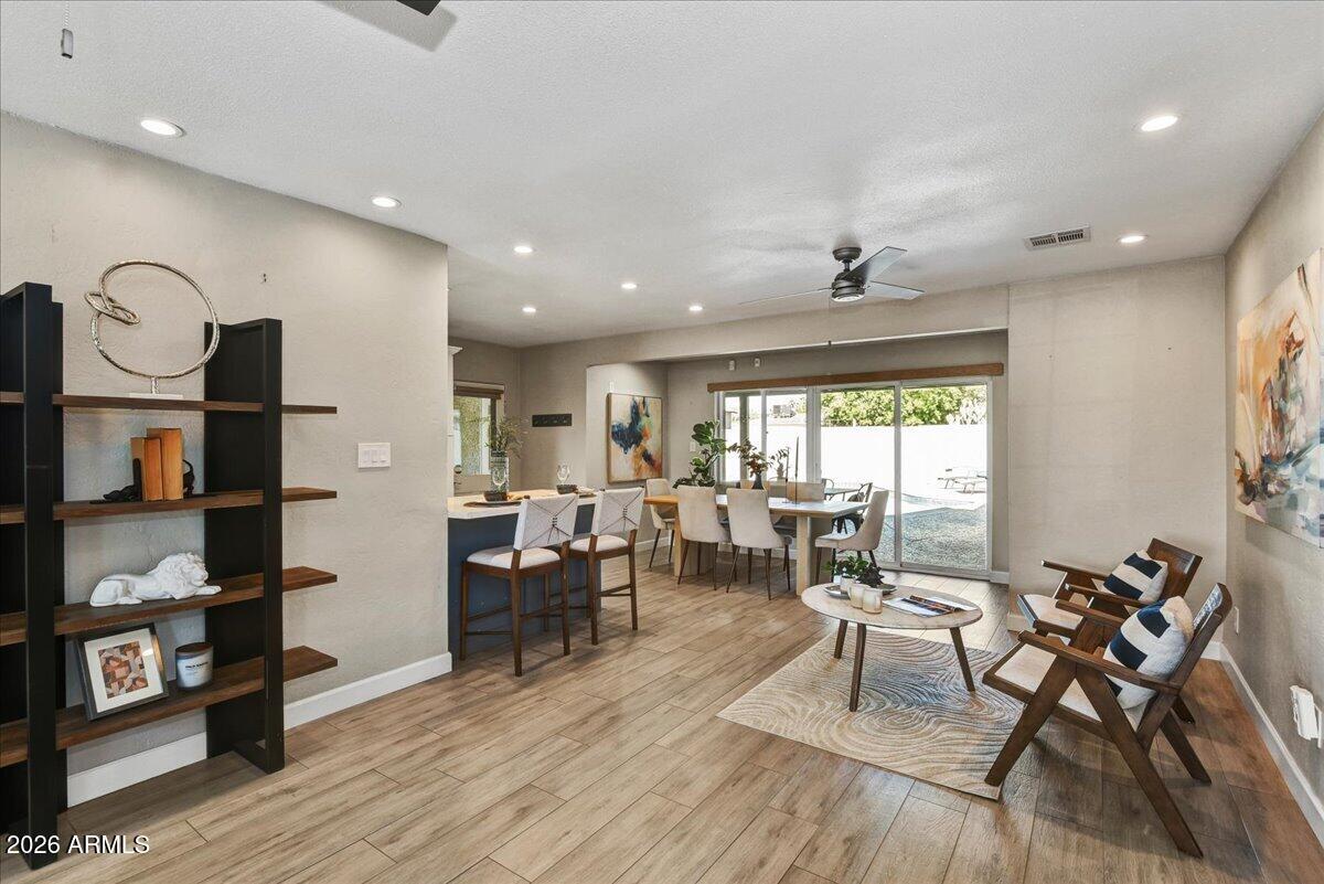 4325 N 19TH Place