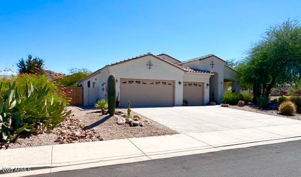 Photo of 18535 W Mcneil Street, Goodyear, AZ 85338 (MLS # 6924571)