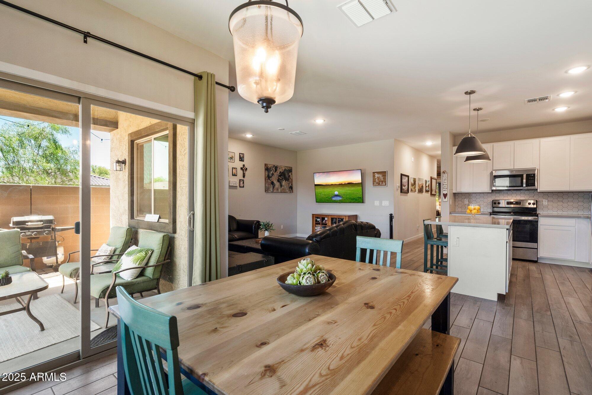 2753 E FOSSIL RIDGE Road