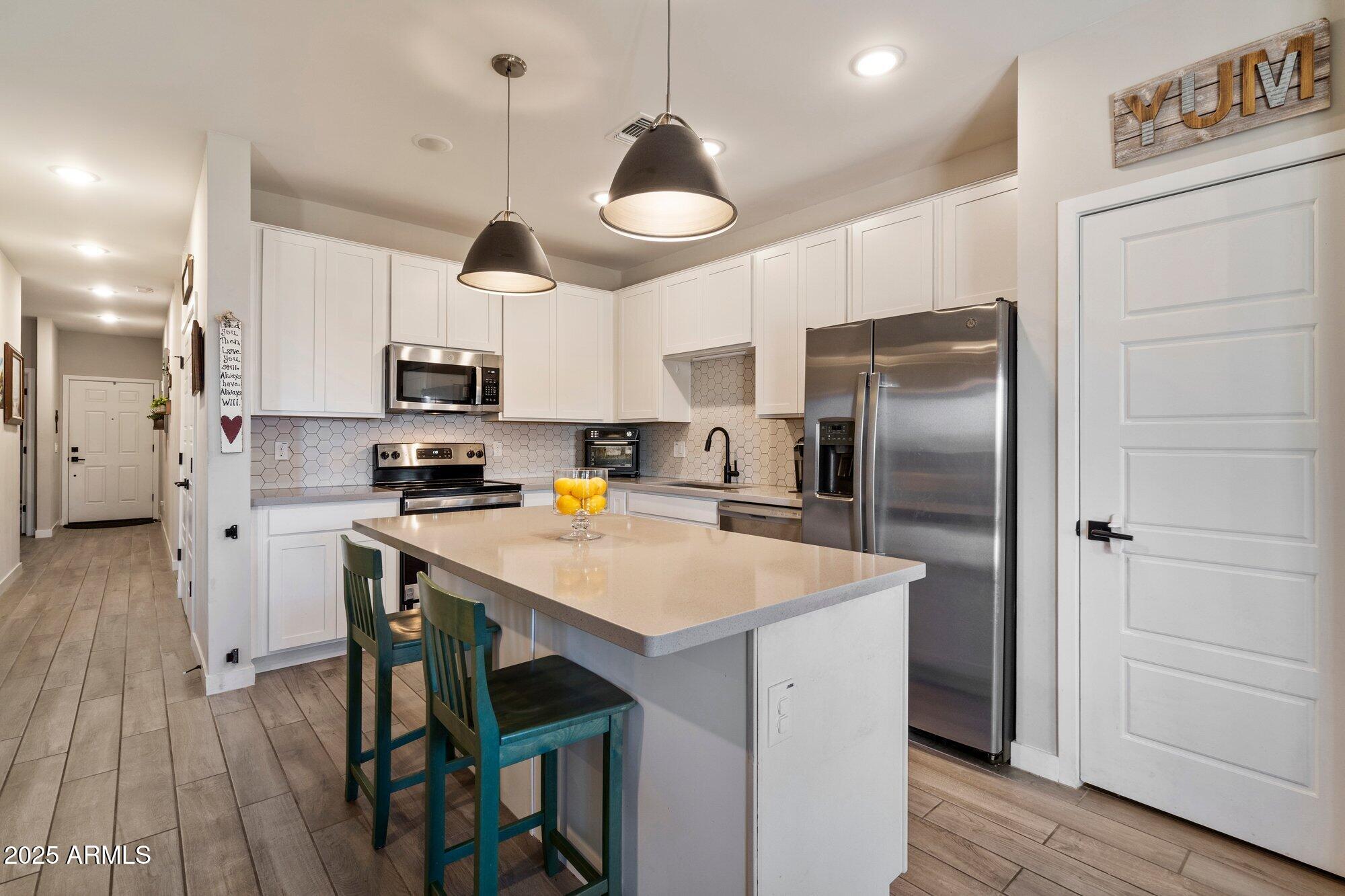 2753 E FOSSIL RIDGE Road