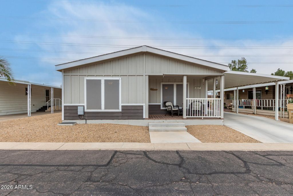 Photo of 10960 N 67th Avenue #217, Glendale, AZ 85304 (MLS # 6966268)