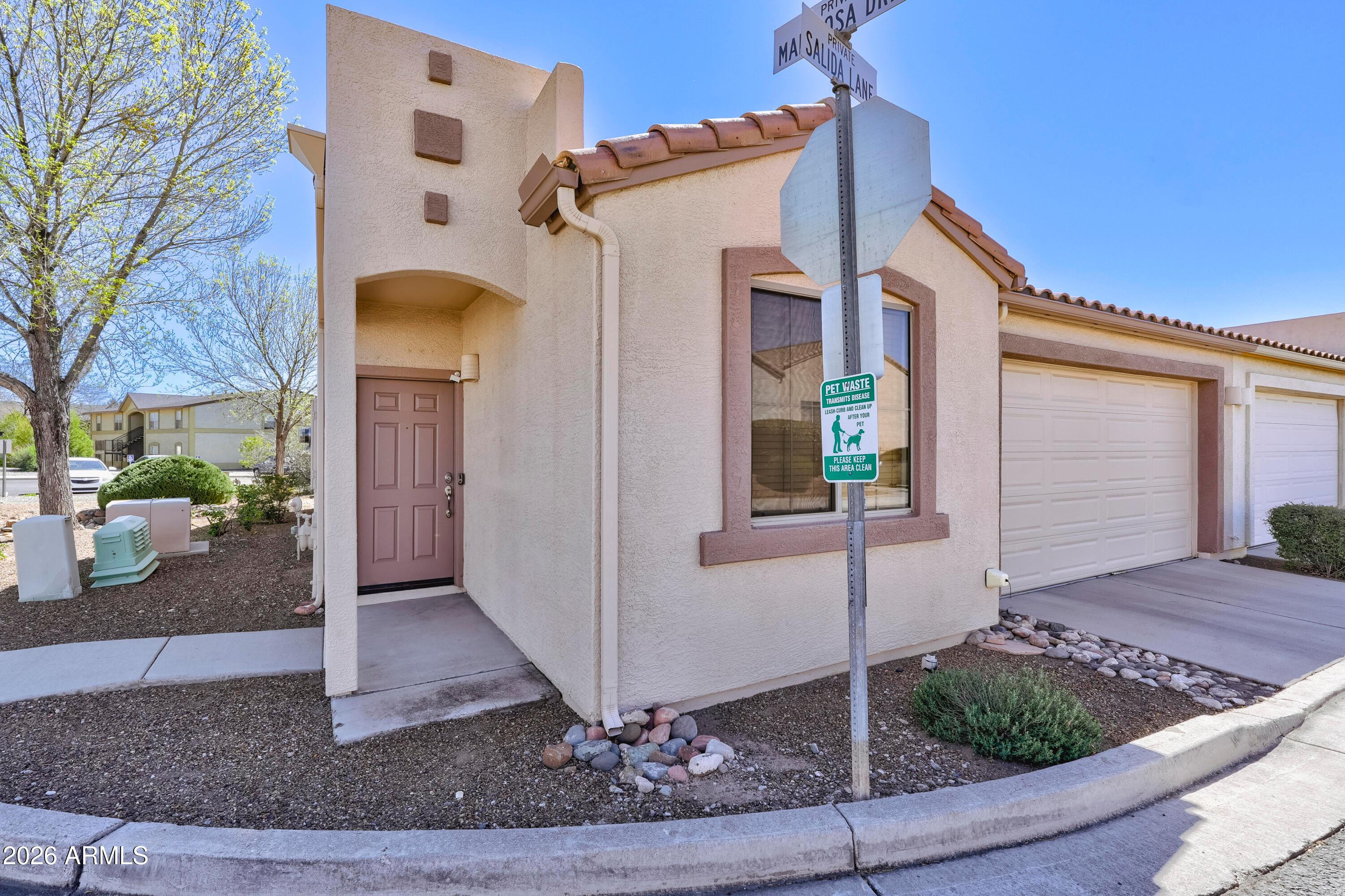 935 Salida Lane