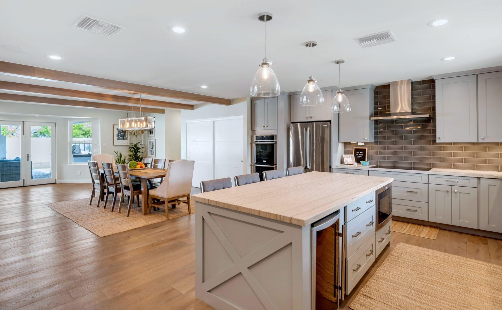 6202 E Calle Redonda