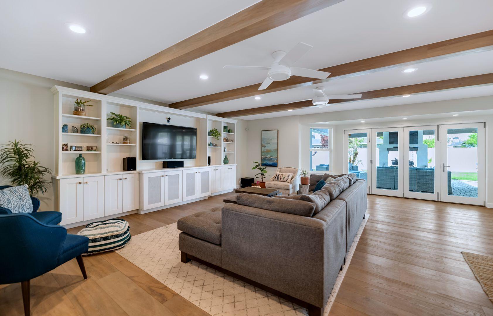 6202 E Calle Redonda