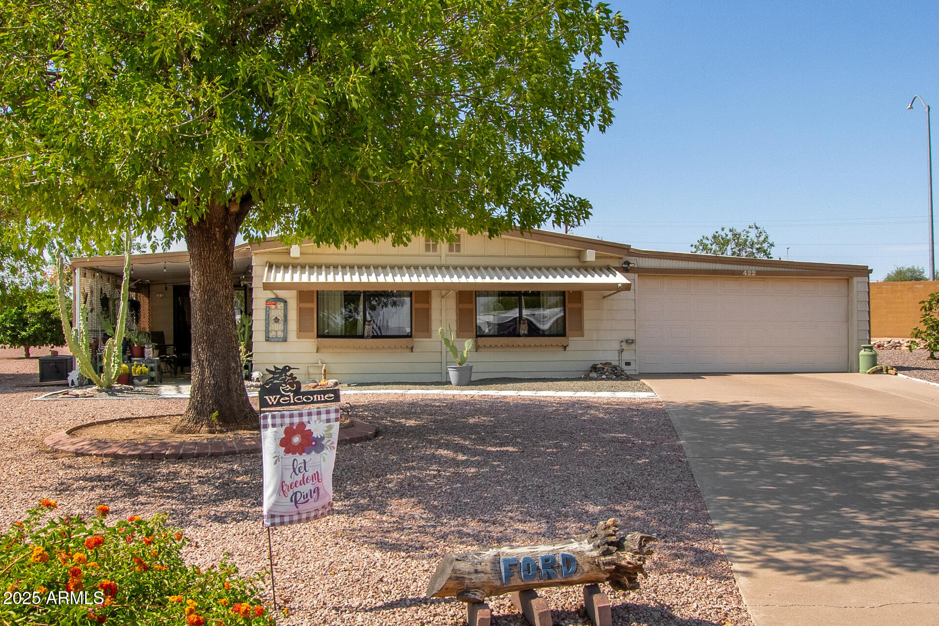 422 S 80TH Way