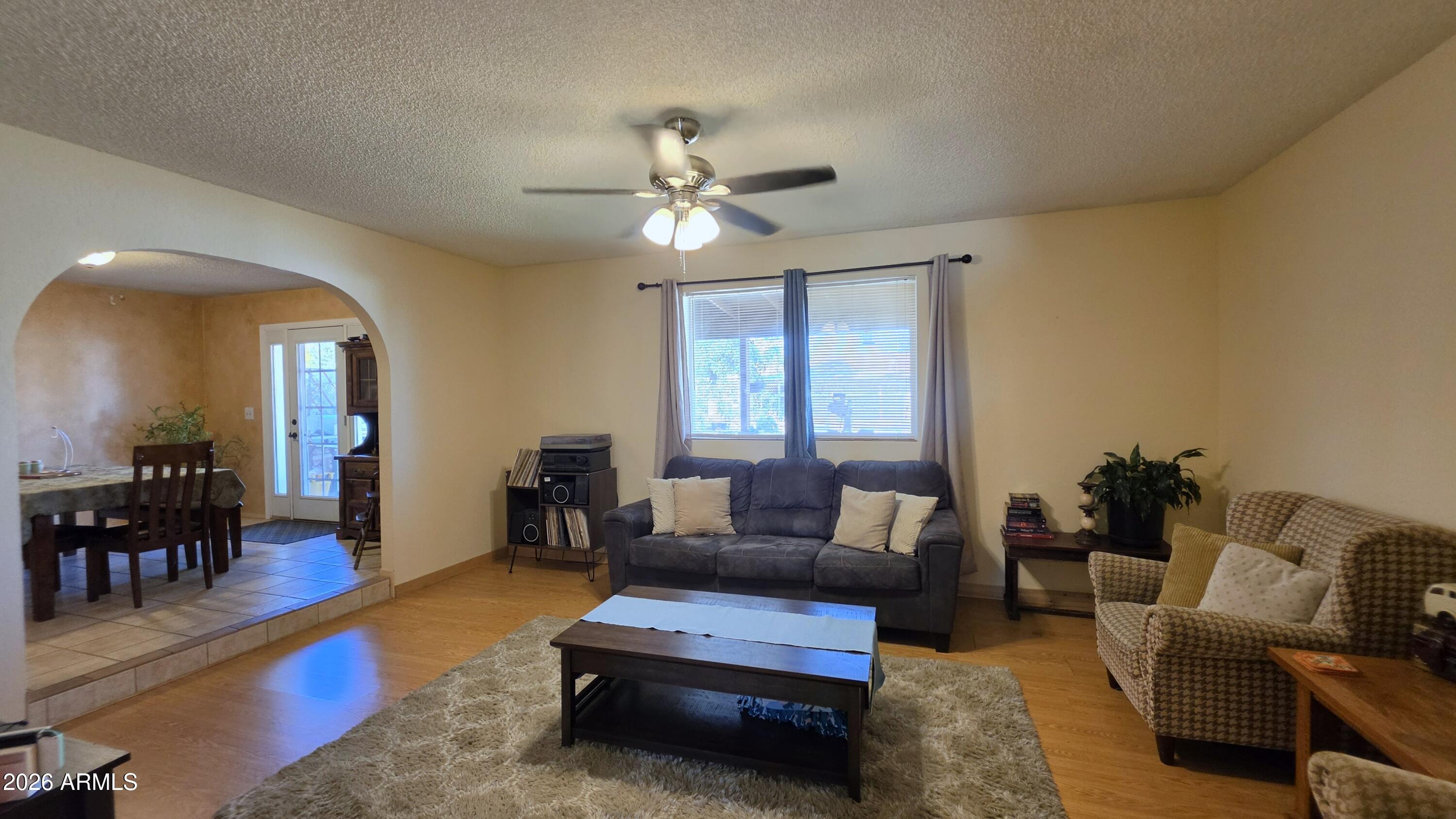 1181 CHOLLA Circle