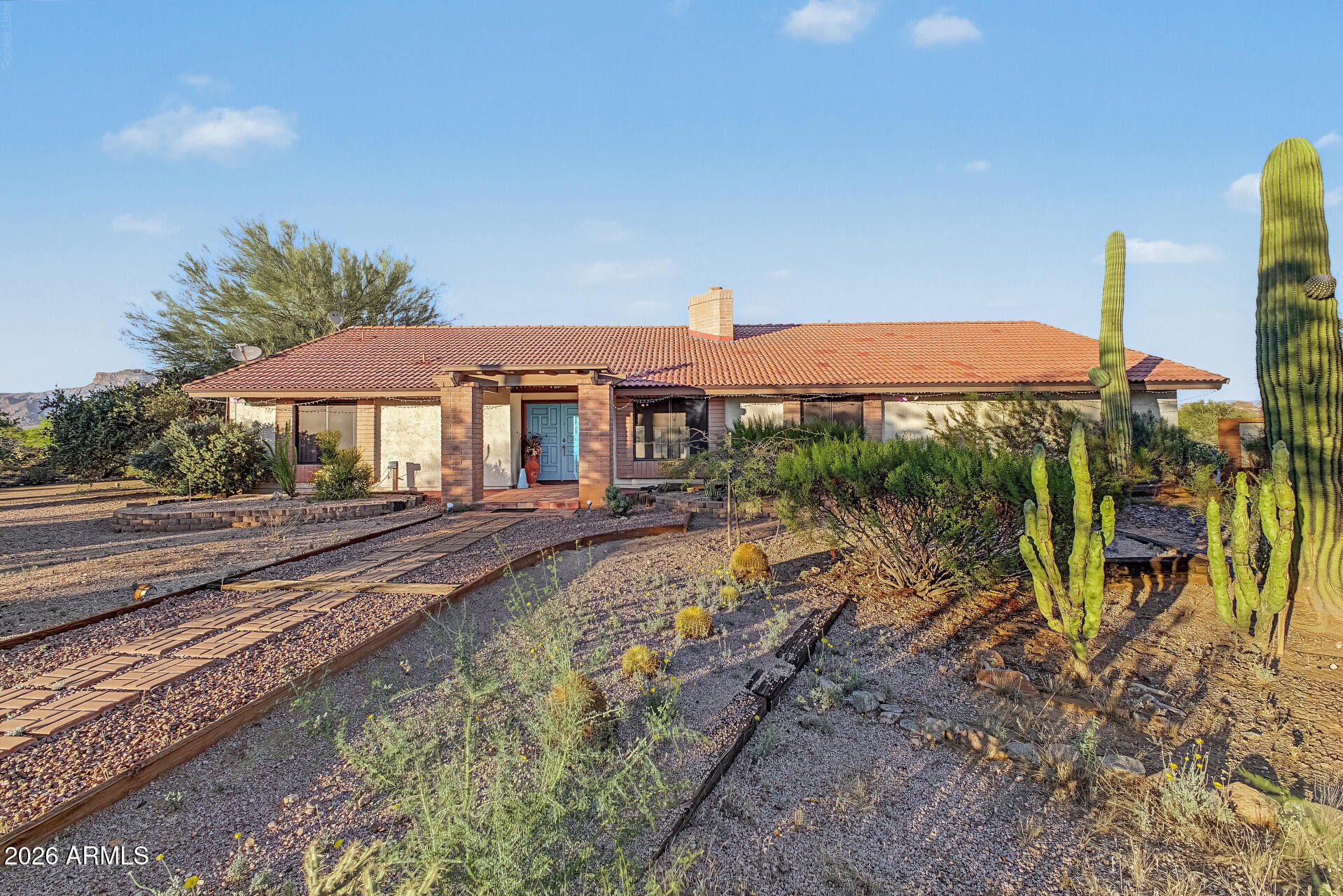 11086 E HUMMINGBIRD Lane