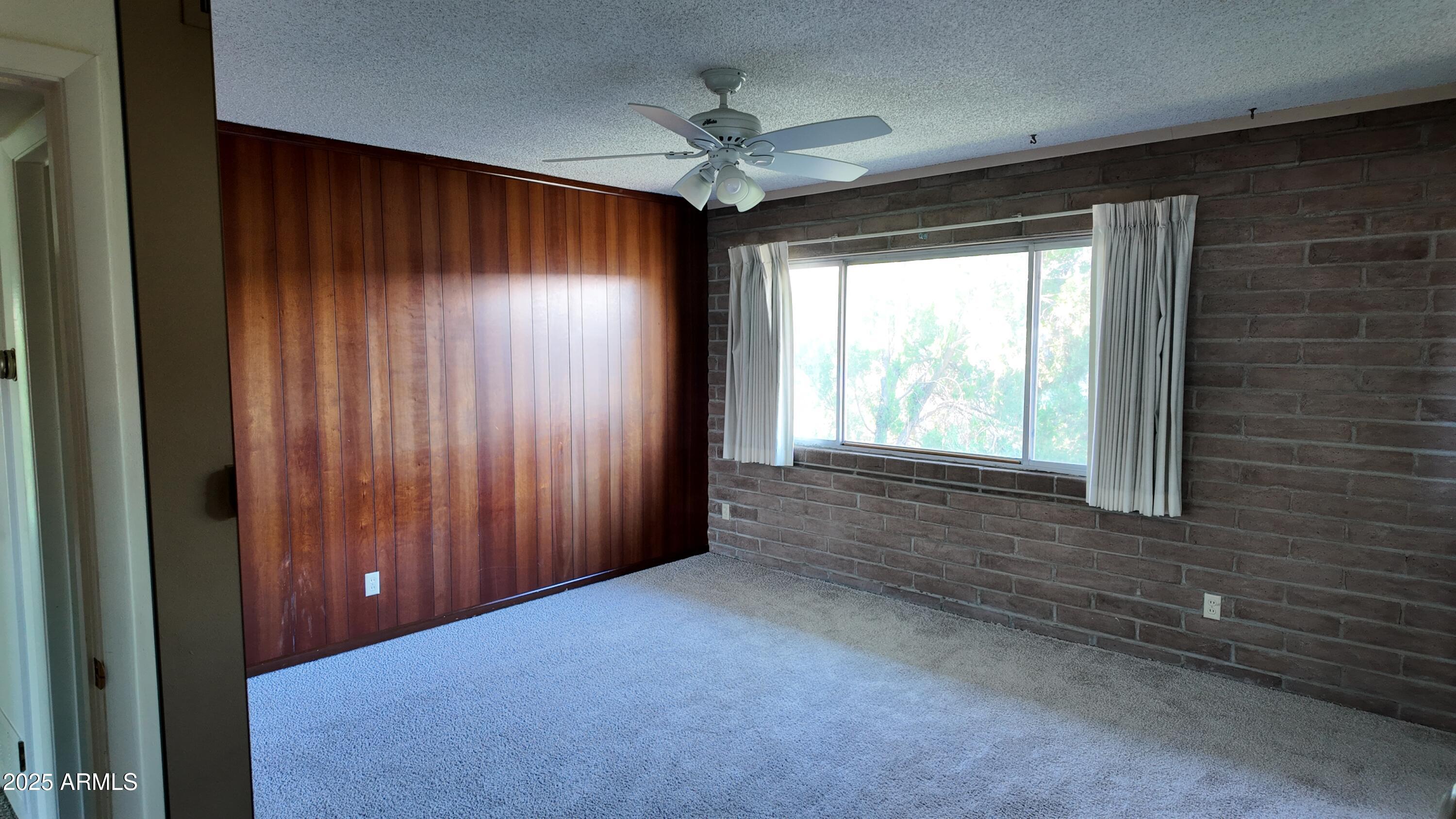 1901 E Missouri Avenue 216