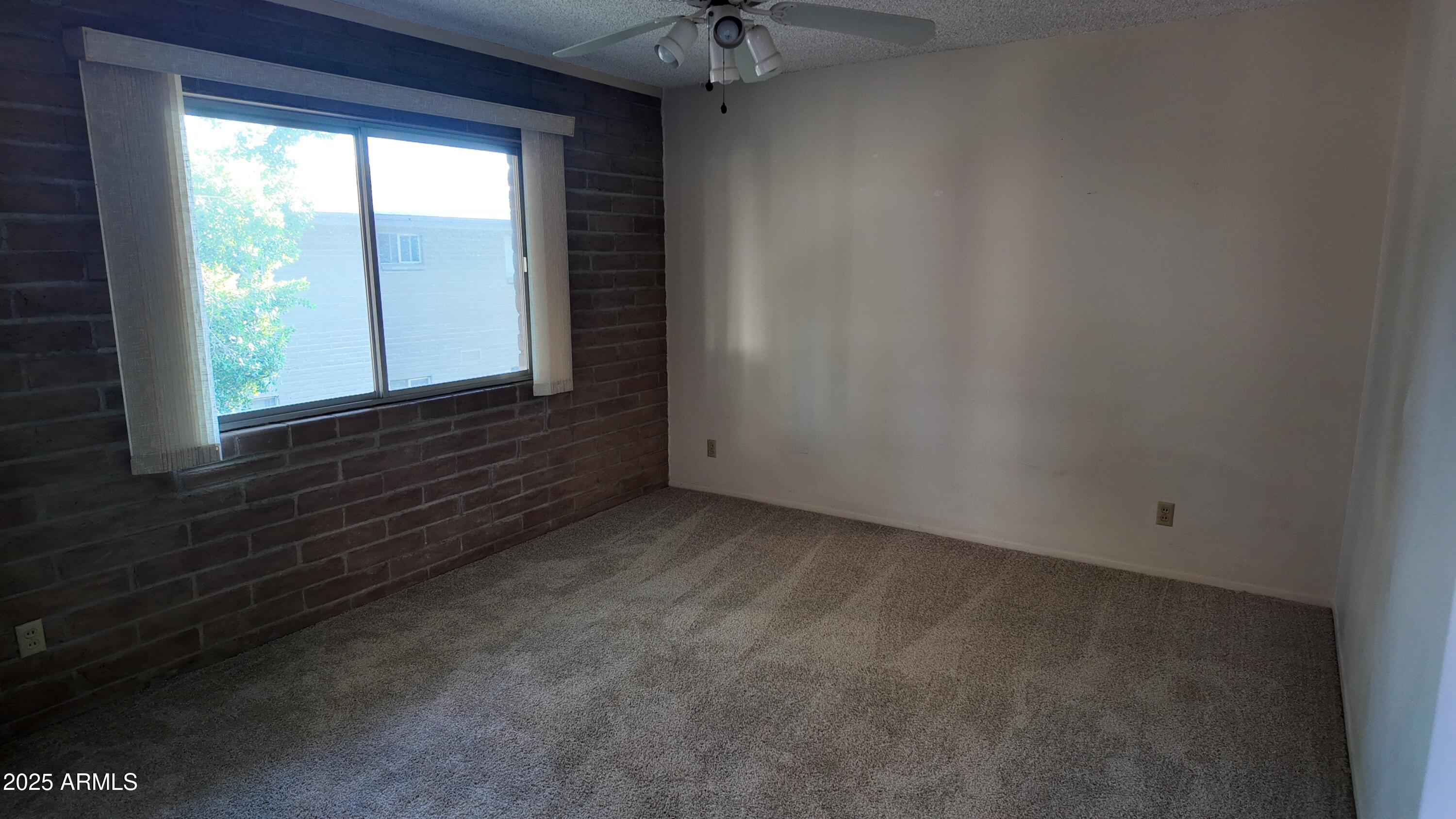 1901 E Missouri Avenue 216