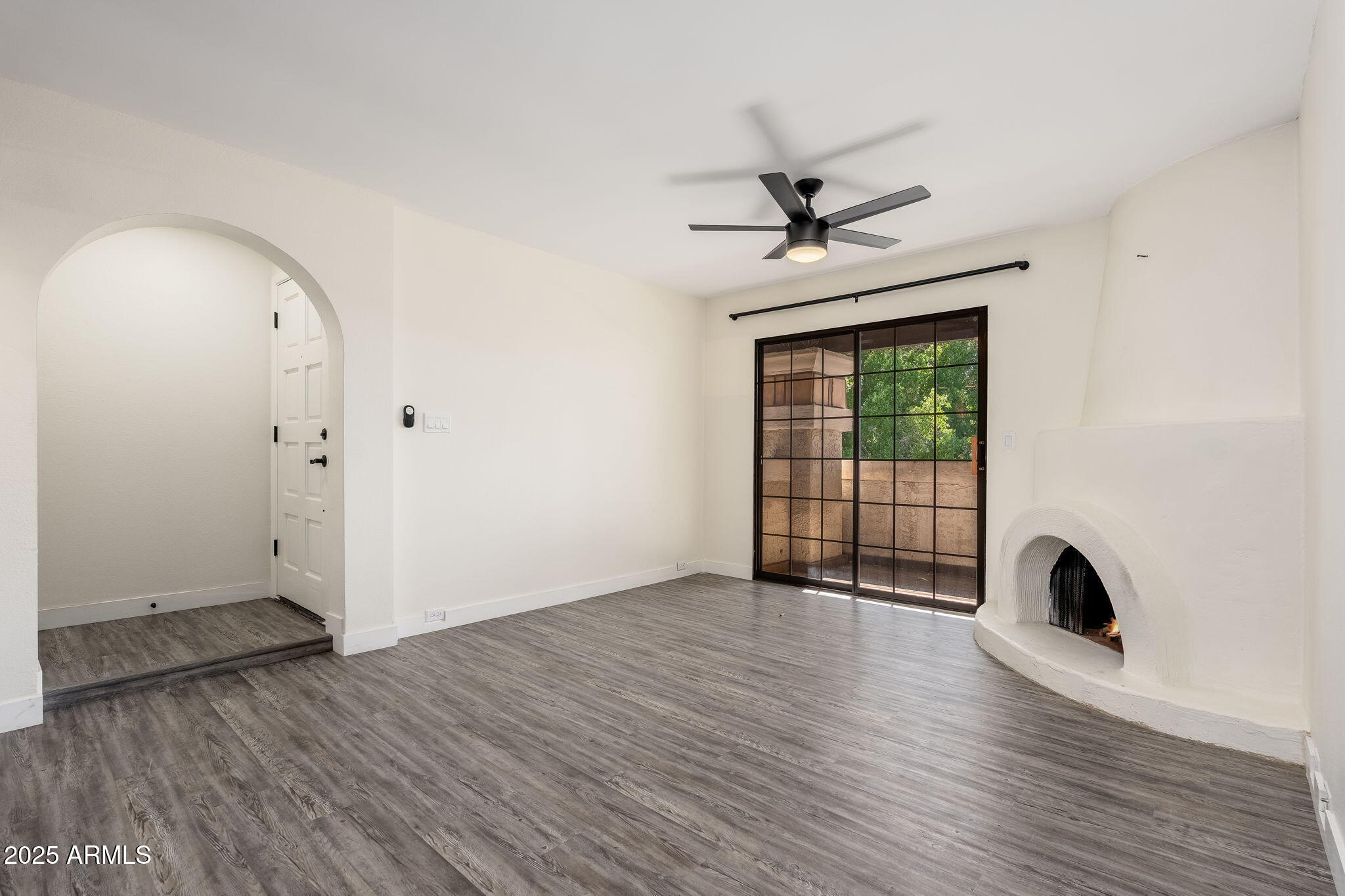 7557 N DREAMY DRAW Drive 219