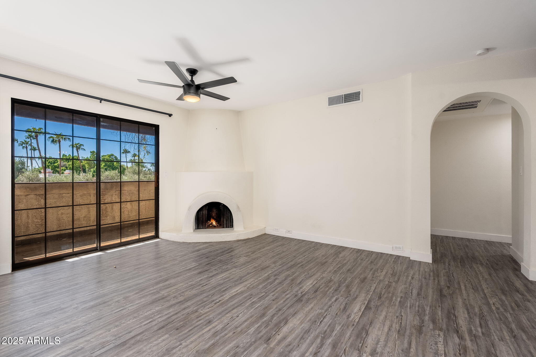 7557 N DREAMY DRAW Drive 219