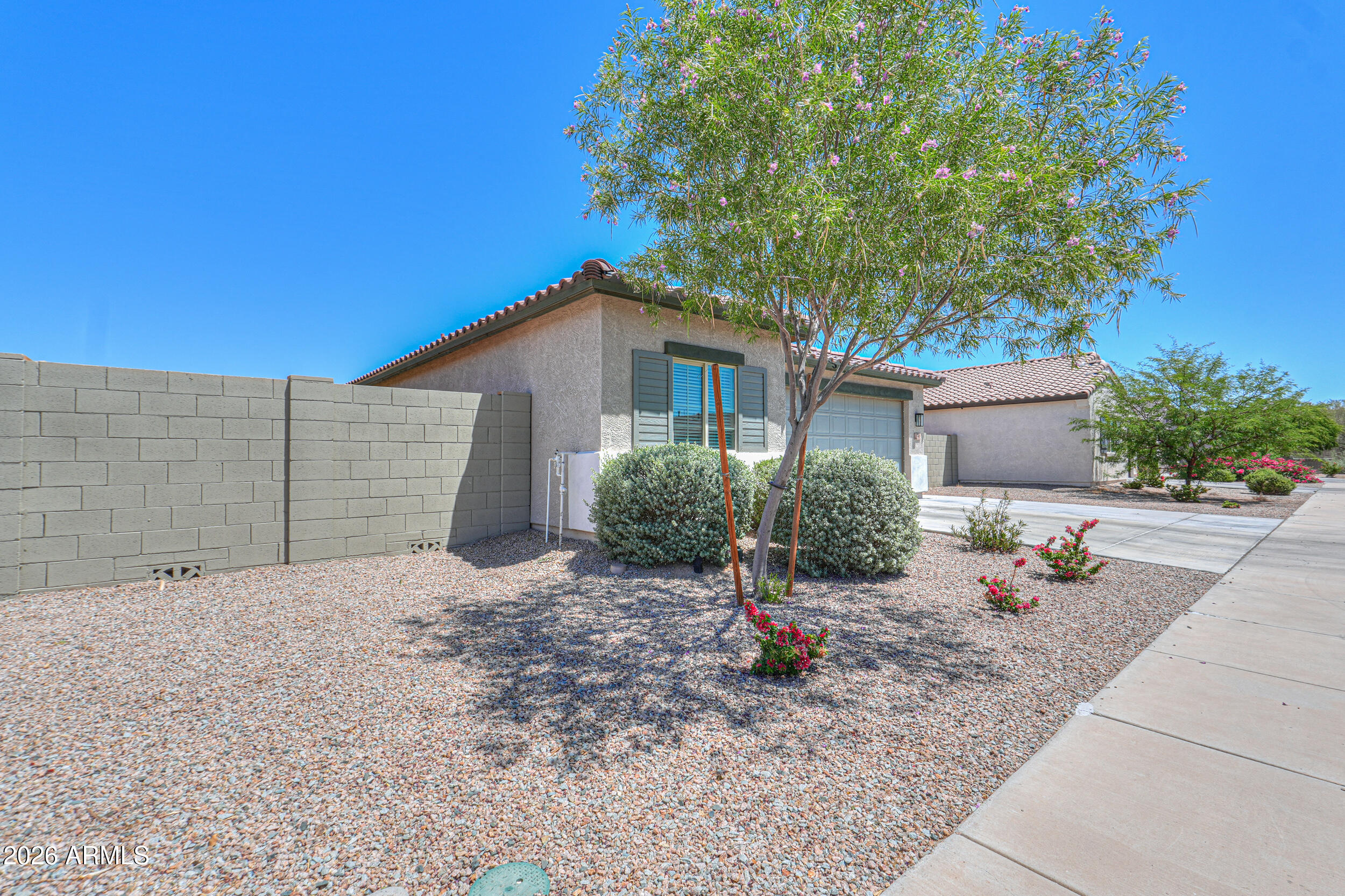 748 E RUBY Drive