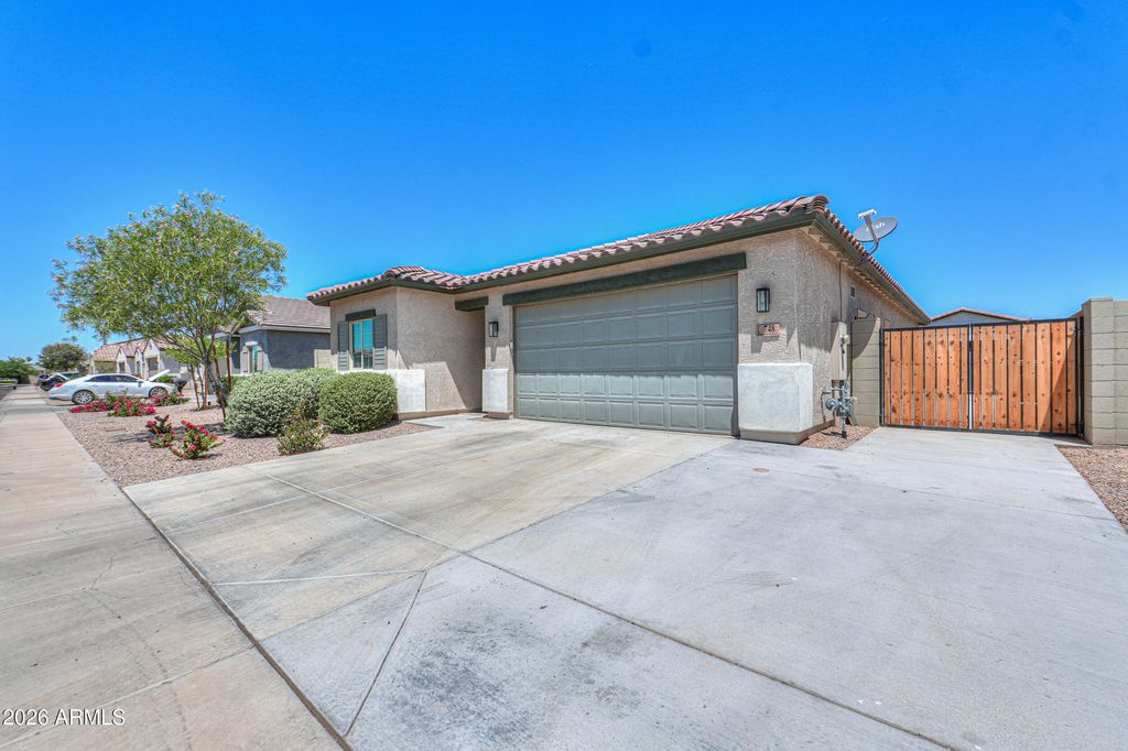 Photo of 748 E Ruby Drive, Casa Grande, AZ 85122 (MLS # 7025613)