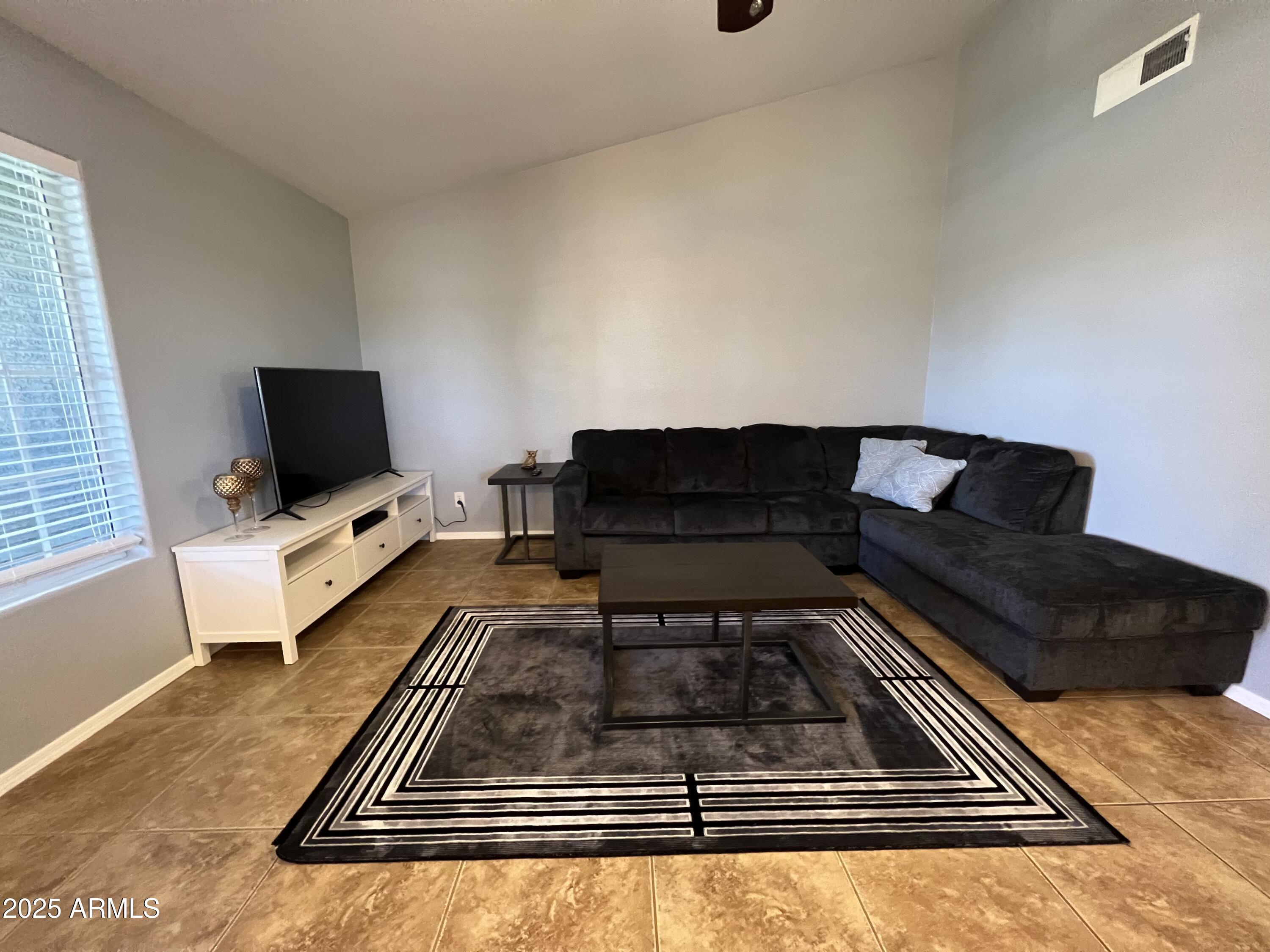 255 S KYRENE Road 231