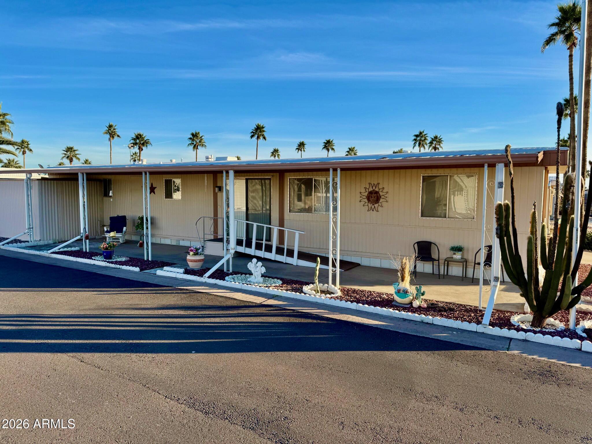 2605 S TOMAHAWK Road 99