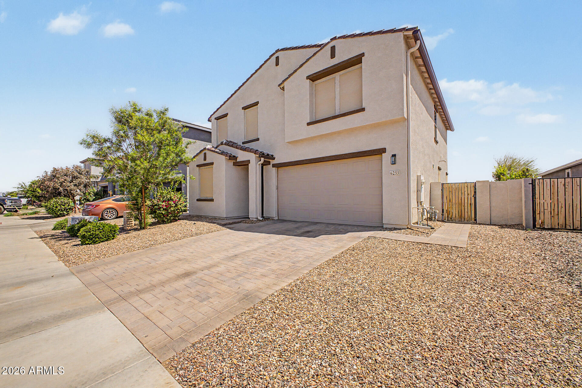 6253 S CLANCY Avenue