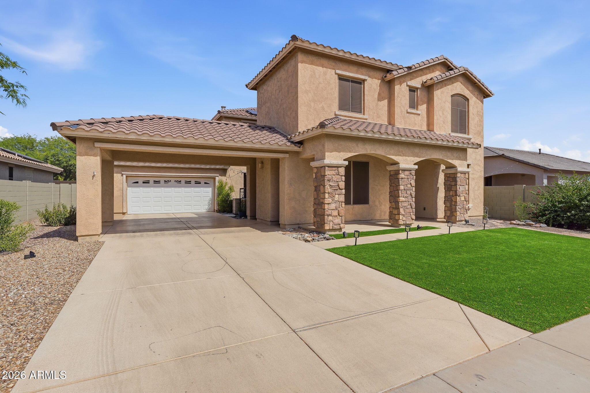 2468 N CASA GRANDE Avenue