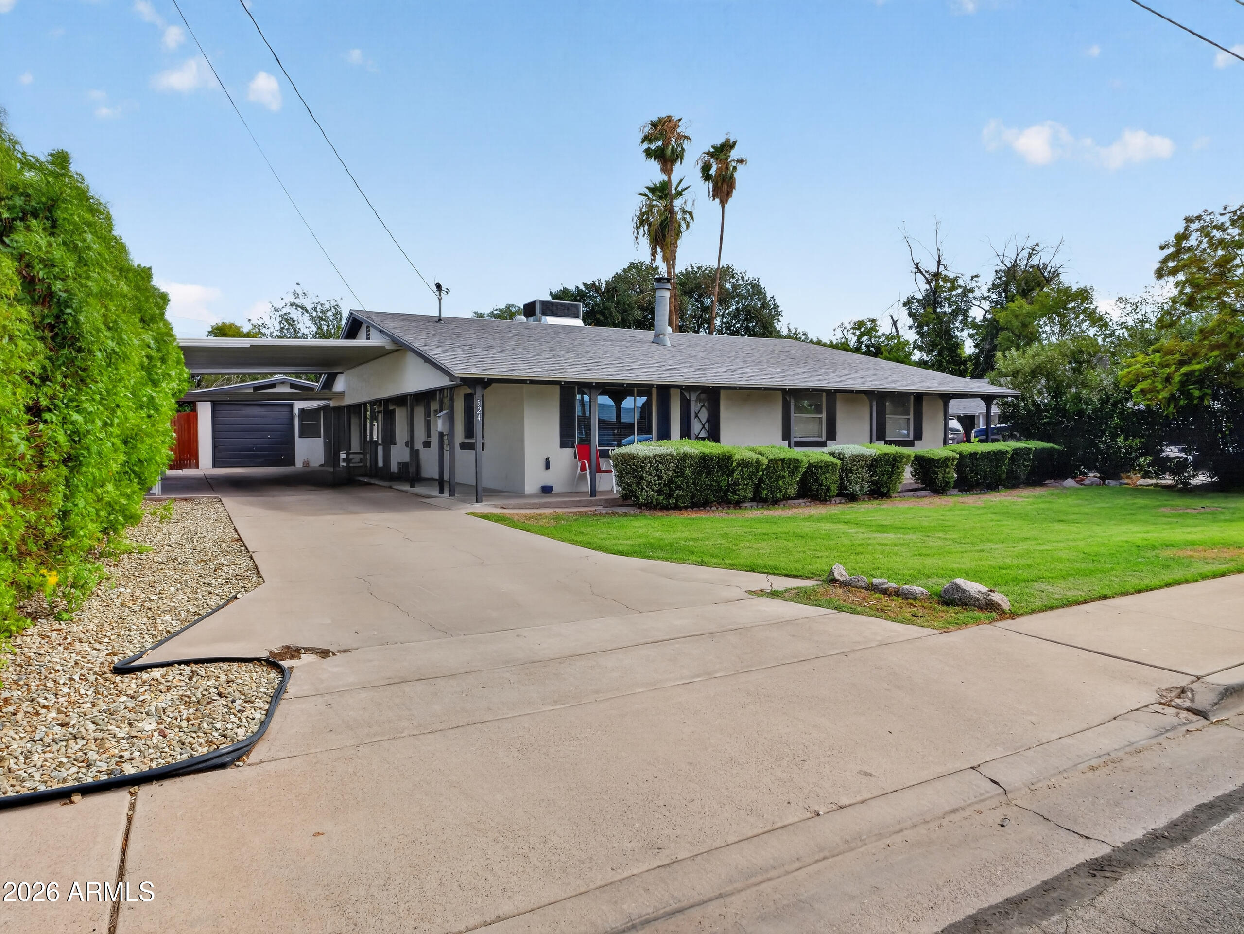 524 E MILLETT Avenue
