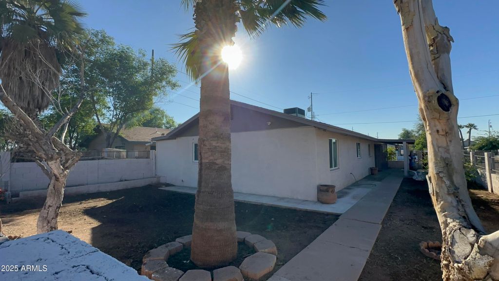Photo of 3507 W Hadley Street, Phoenix, AZ 85009 (MLS # 6952248)