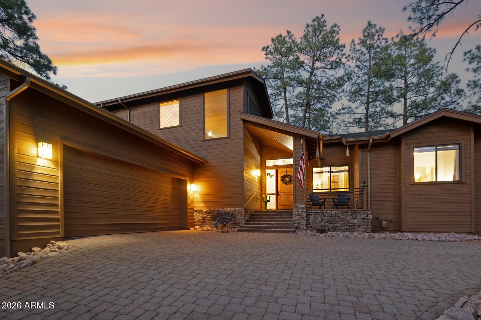 2406 E SCARLET BUGLER Circle