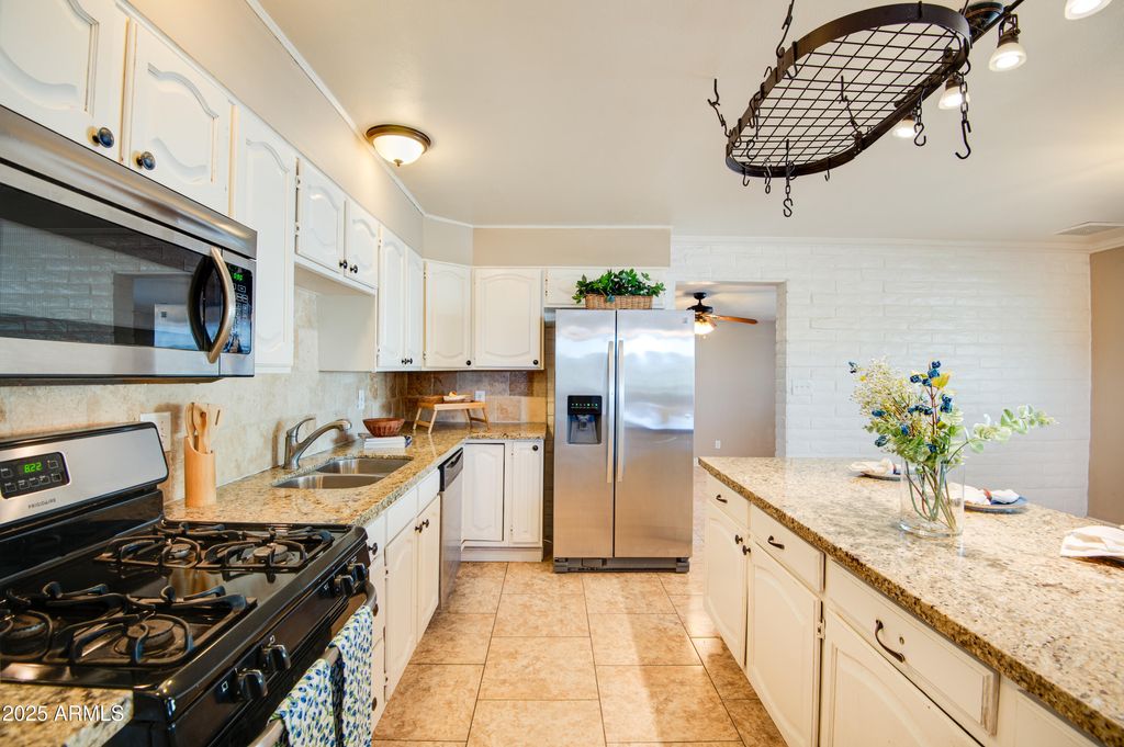 Photo of 4175 N Roble Circle, Eloy, AZ 85131 (MLS # 6885091)