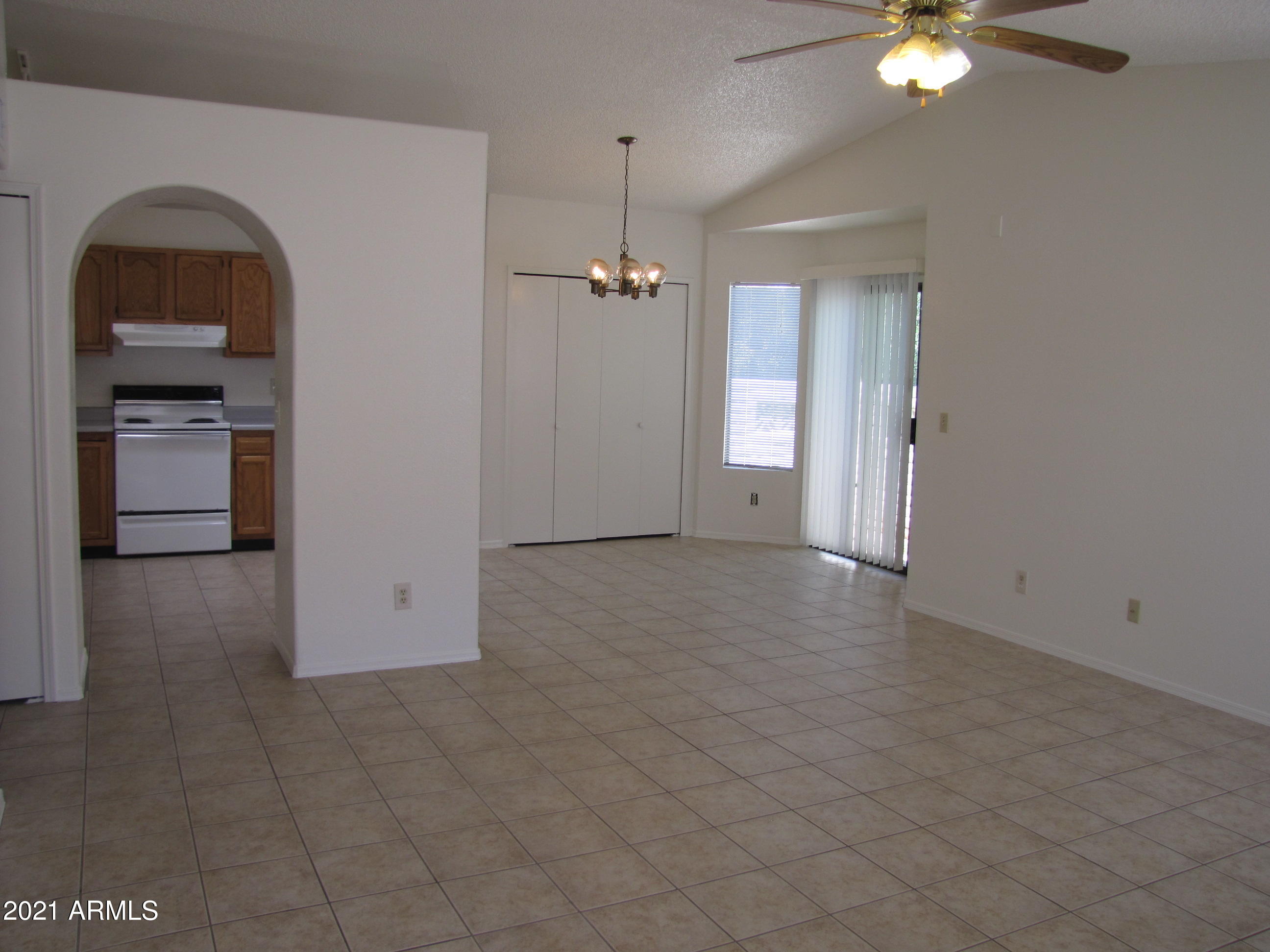 DESERT SHADOWS - Residential Lease