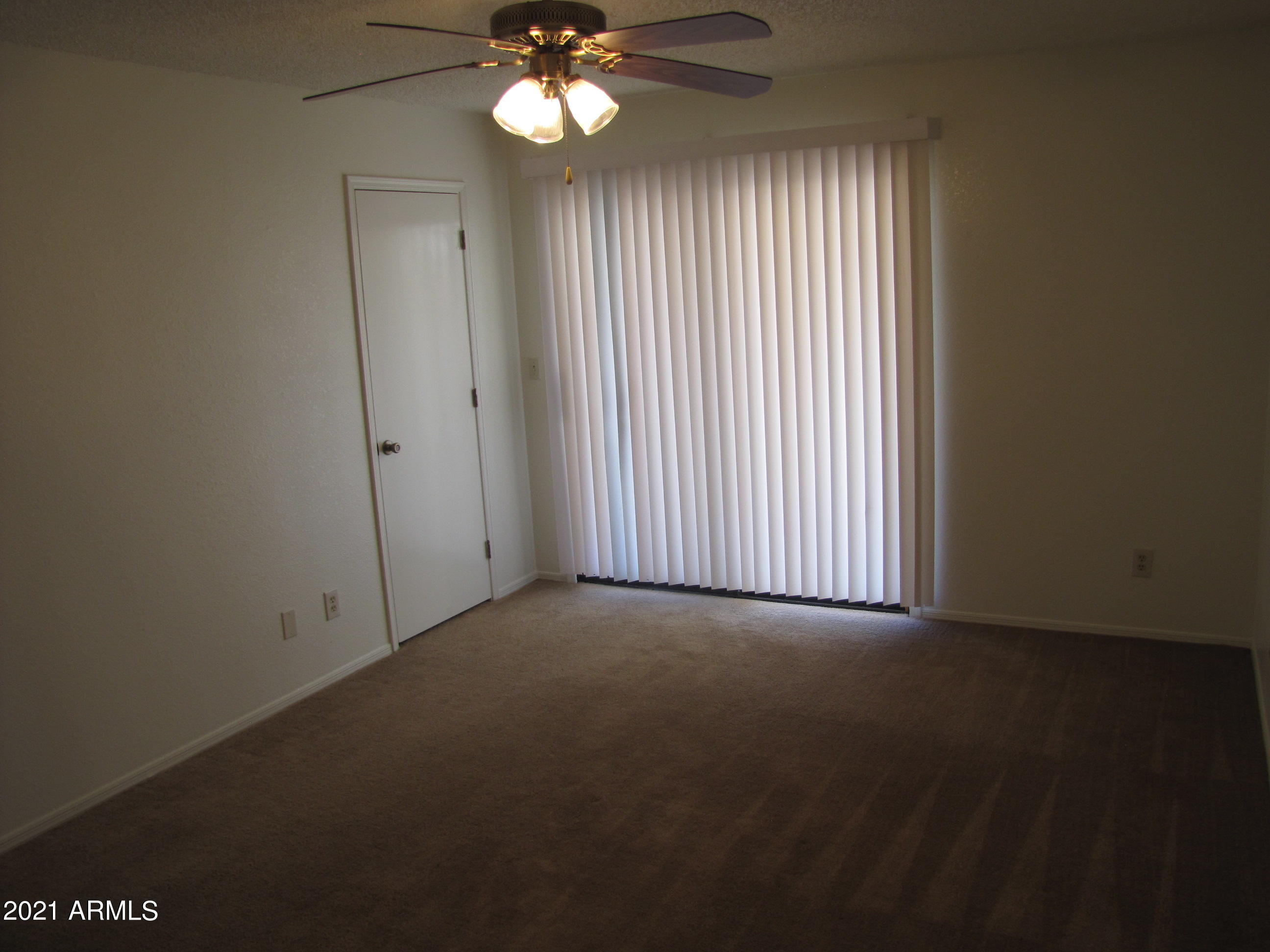 DESERT SHADOWS - Residential Lease