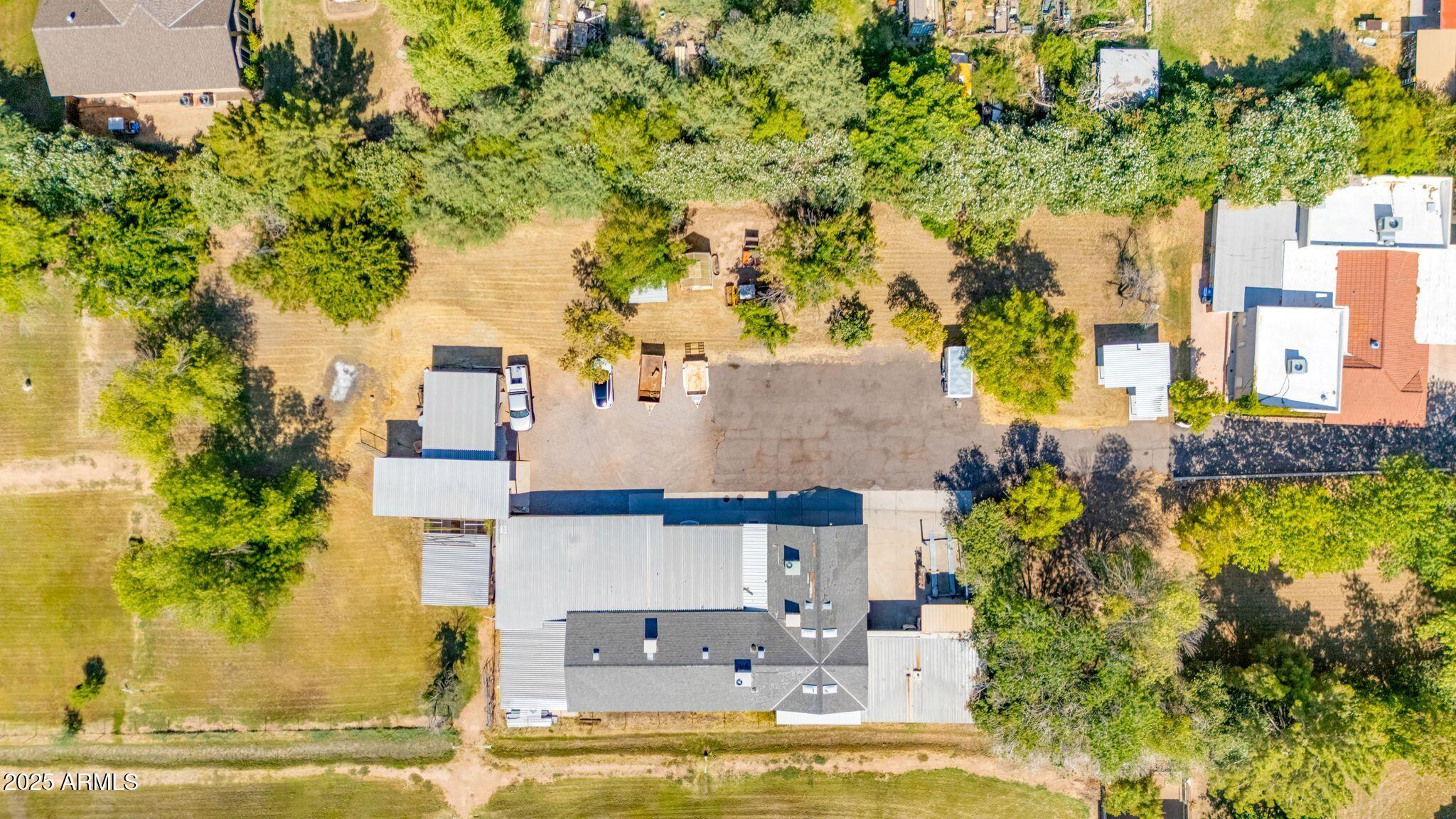 3026 E BACKUS Road