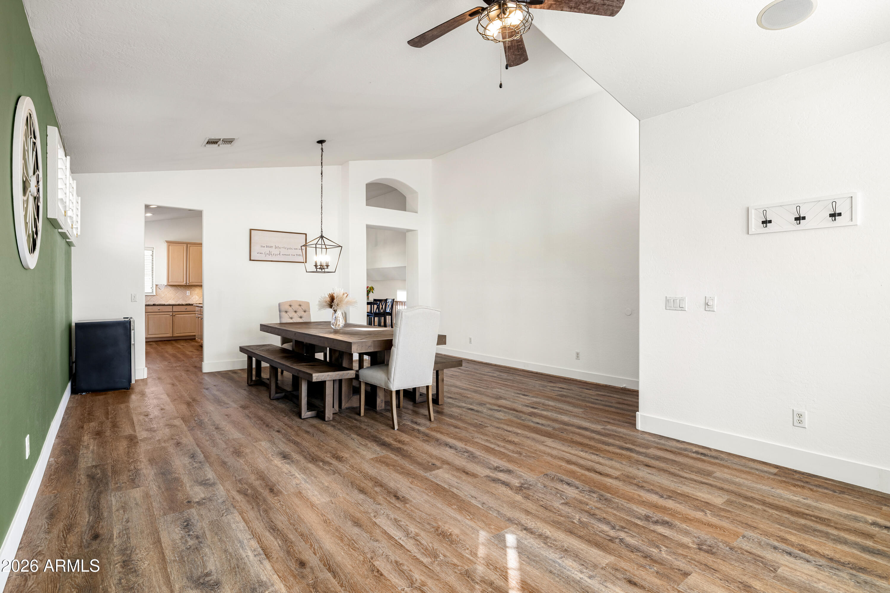 7042 W MORNING DOVE Drive