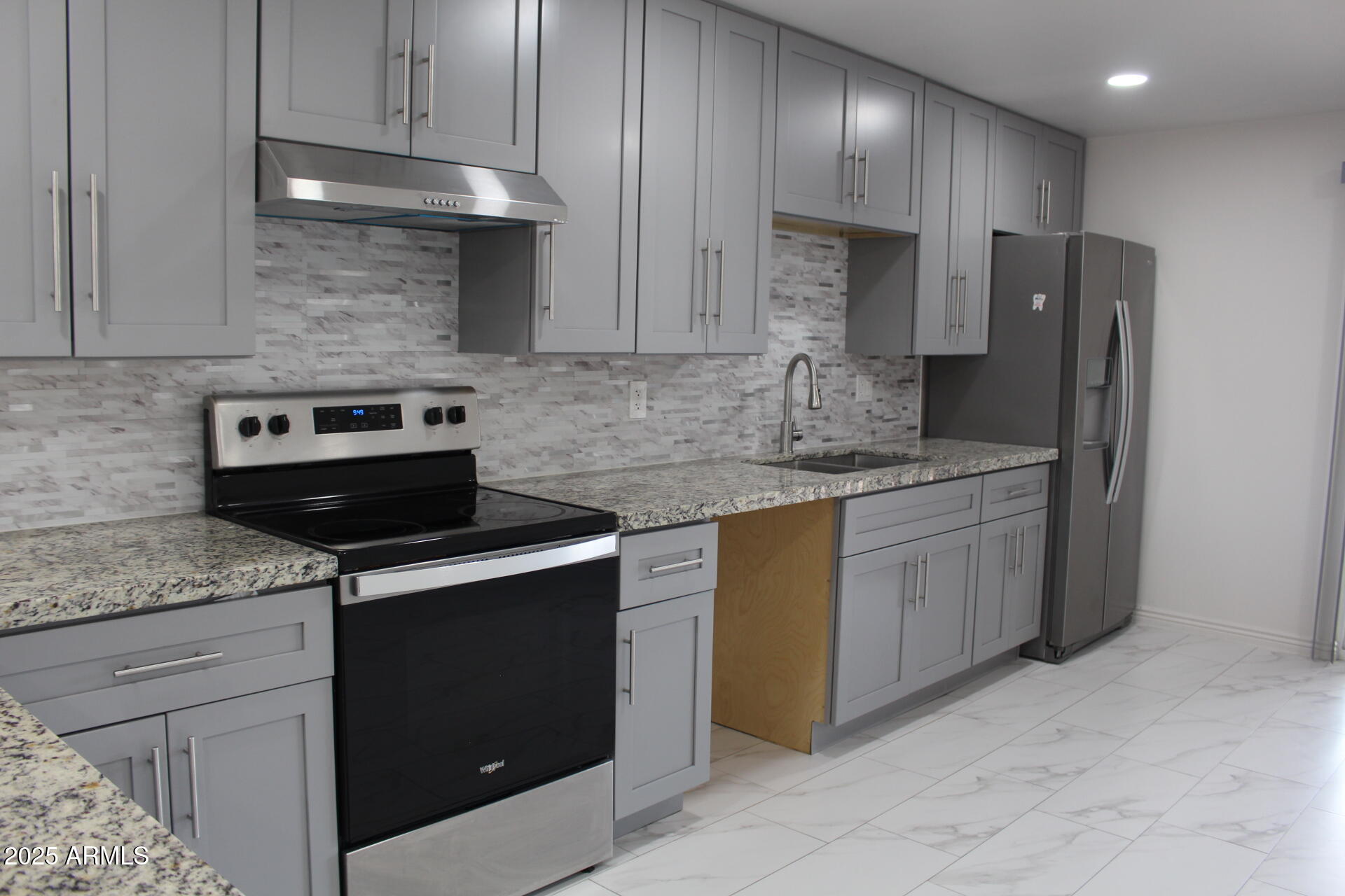 3619 W TAYLOR Street W