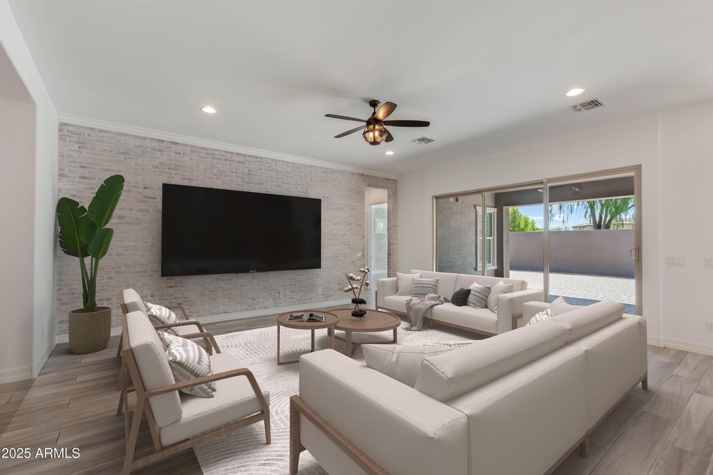 Photo of 1167 E Knightsbridge Way, Gilbert, AZ 85297 (MLS # 6918703)