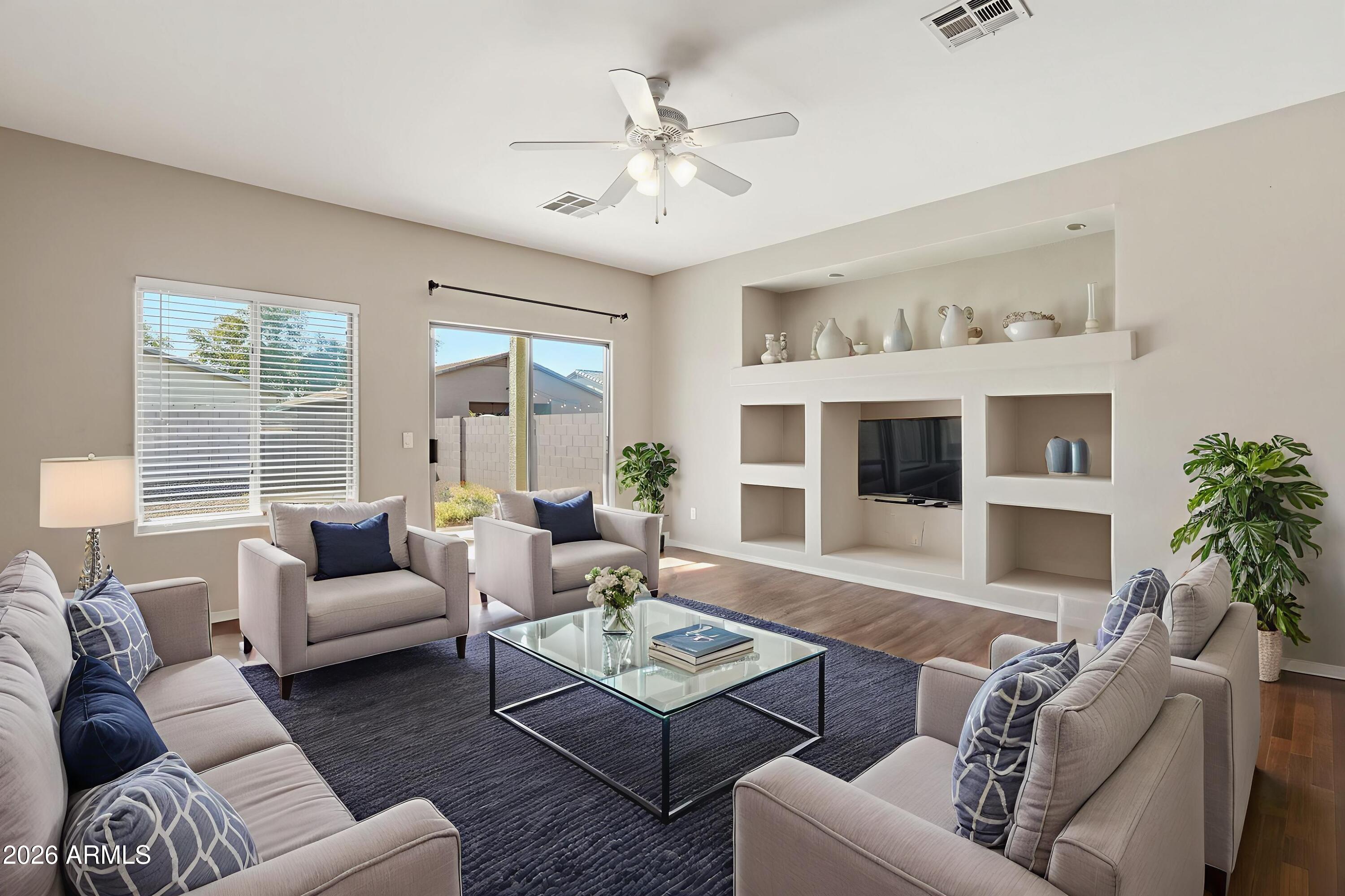 7201 W SUNDERLAND Avenue