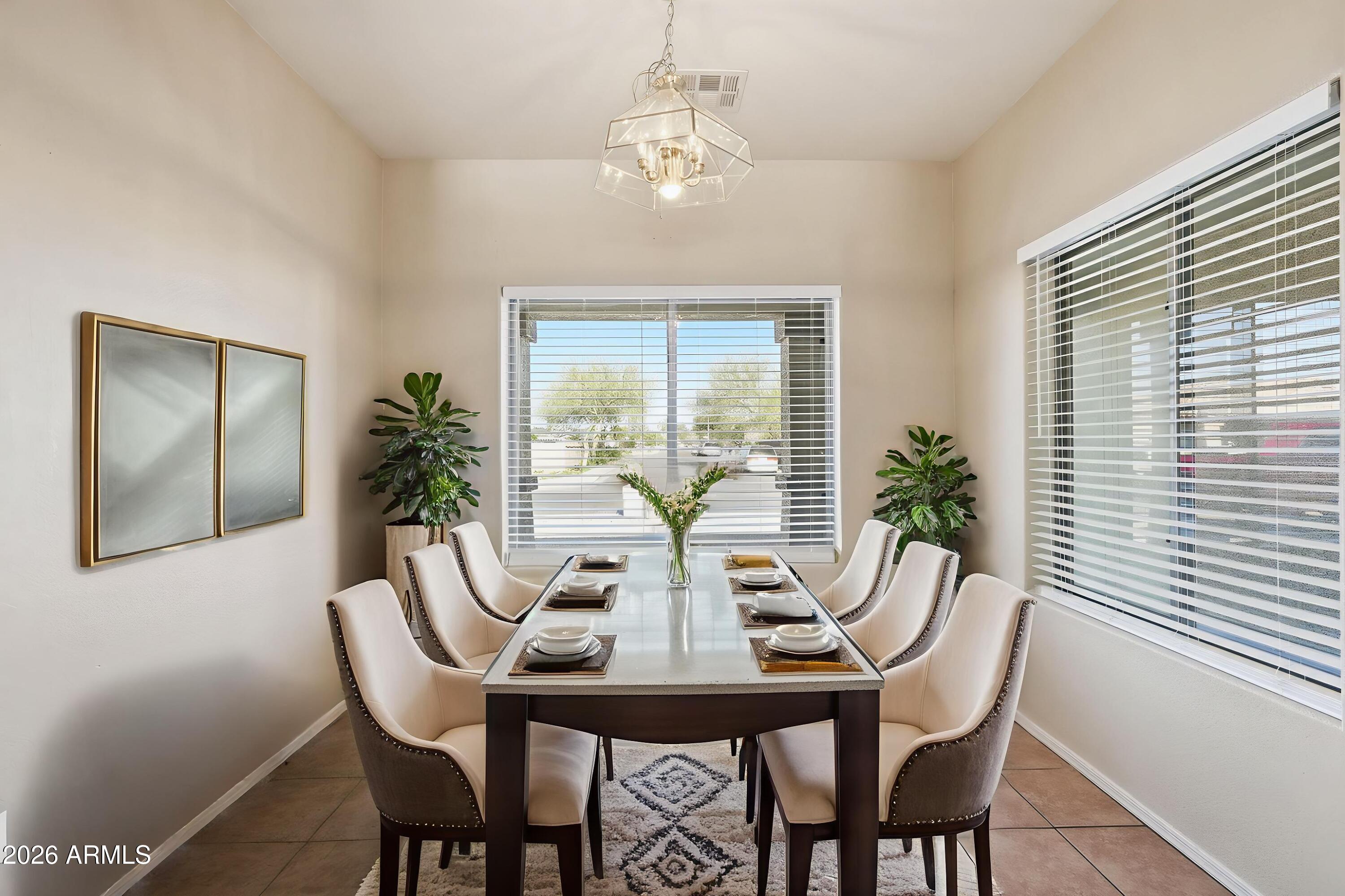 7201 W SUNDERLAND Avenue