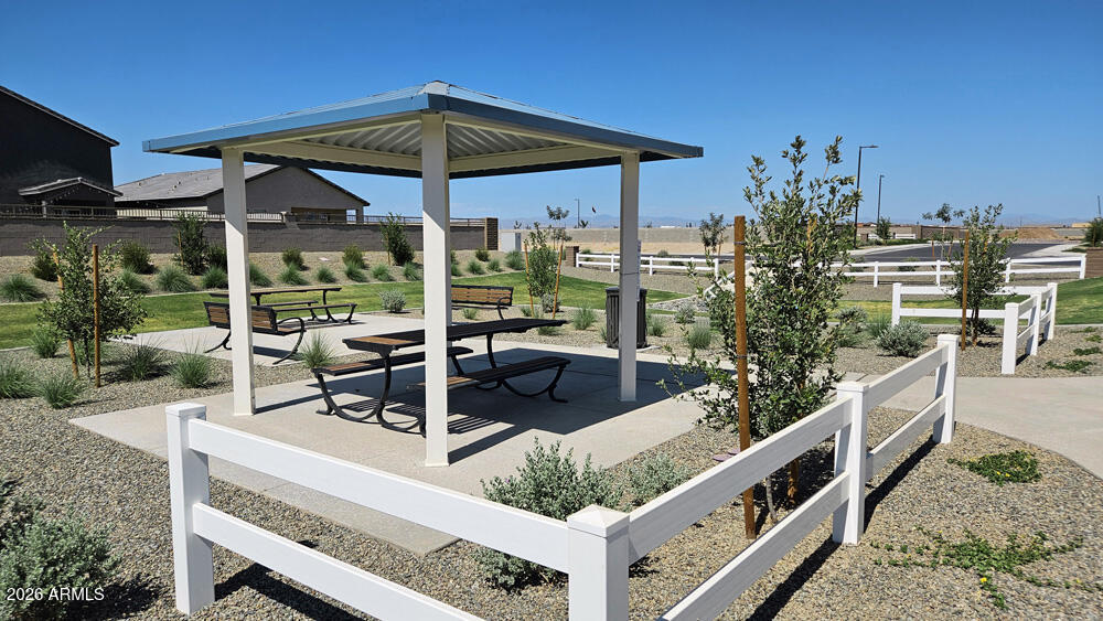 2480 E GALLOPING HORSE Drive