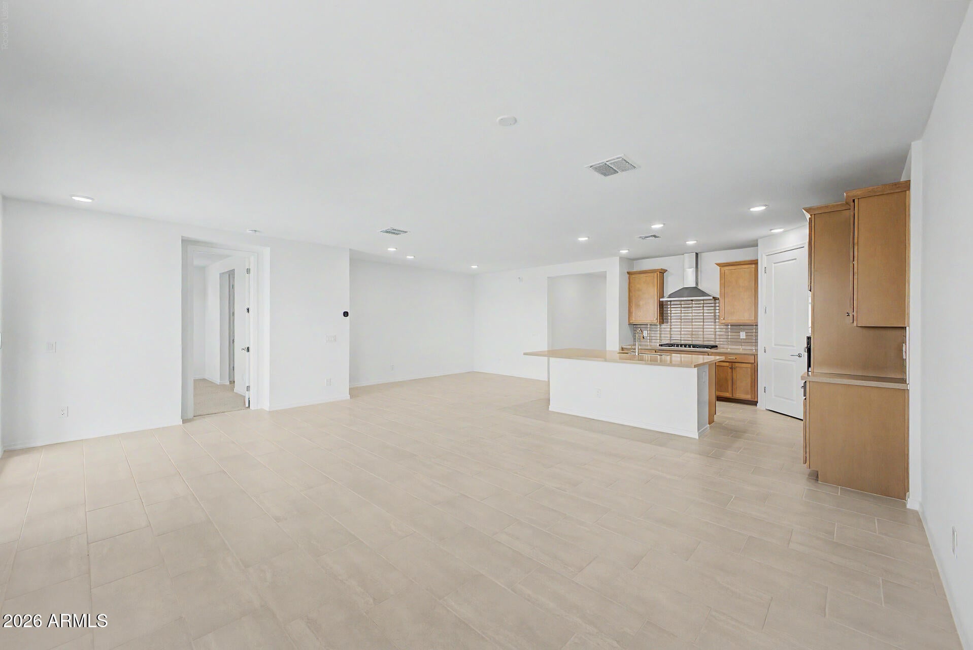 19416 W LOMA Lane