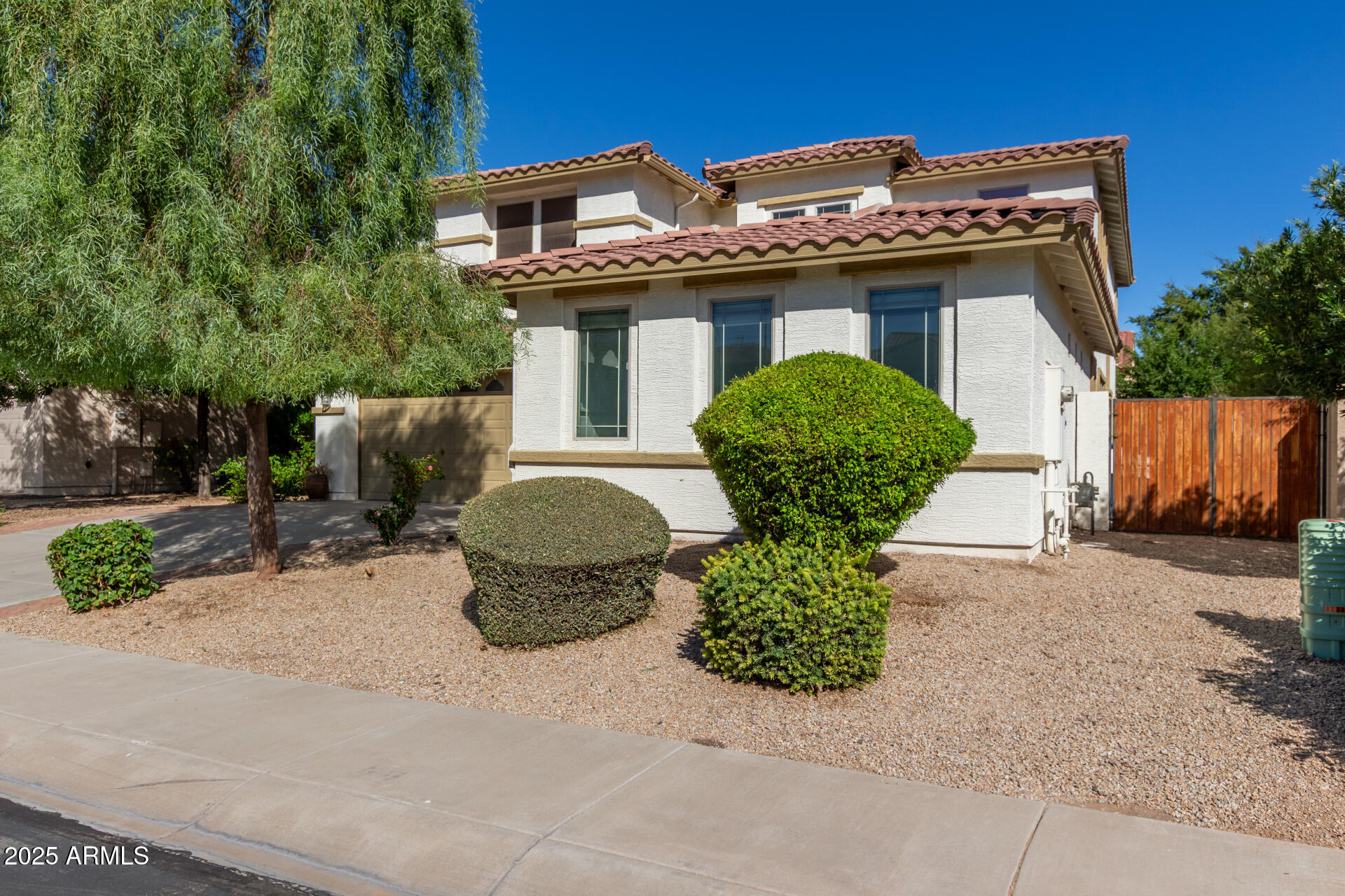 1634 W PELICAN Court